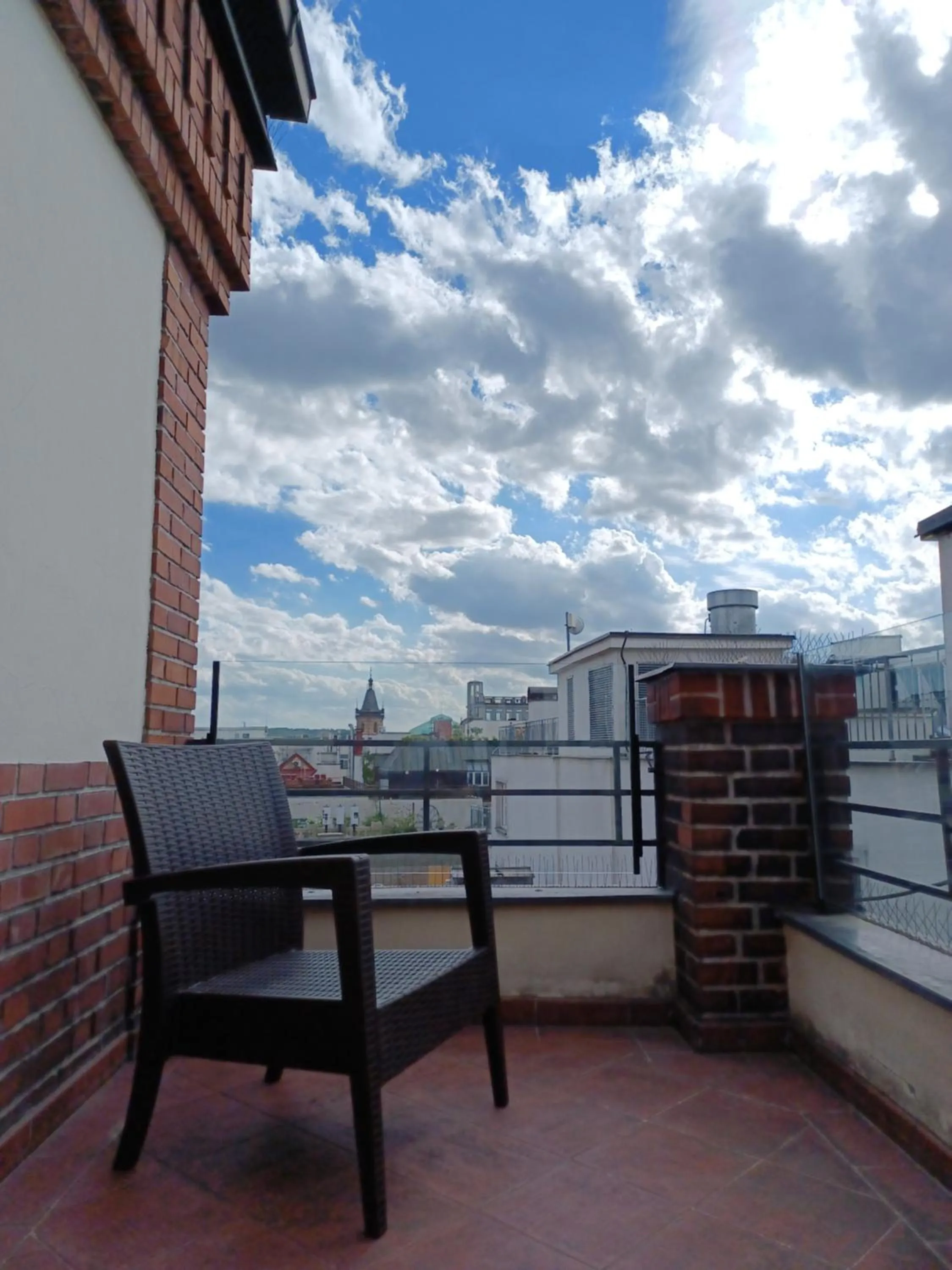 Day in EA Hotel Rokoko