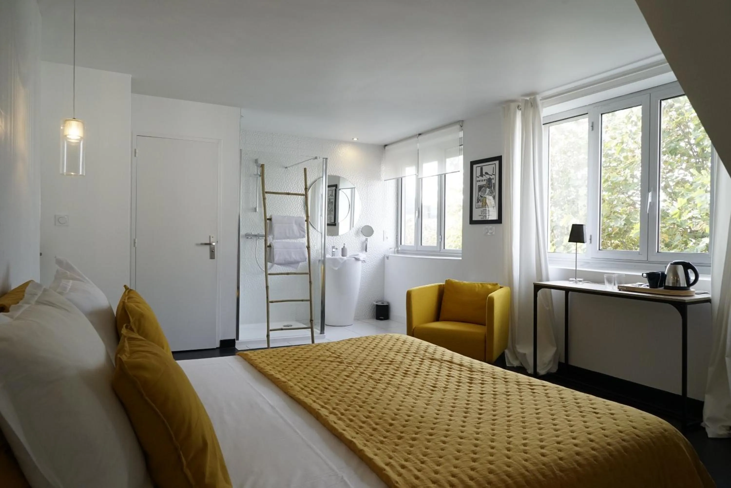 Photo of the whole room, Bed in La Villa des Sables