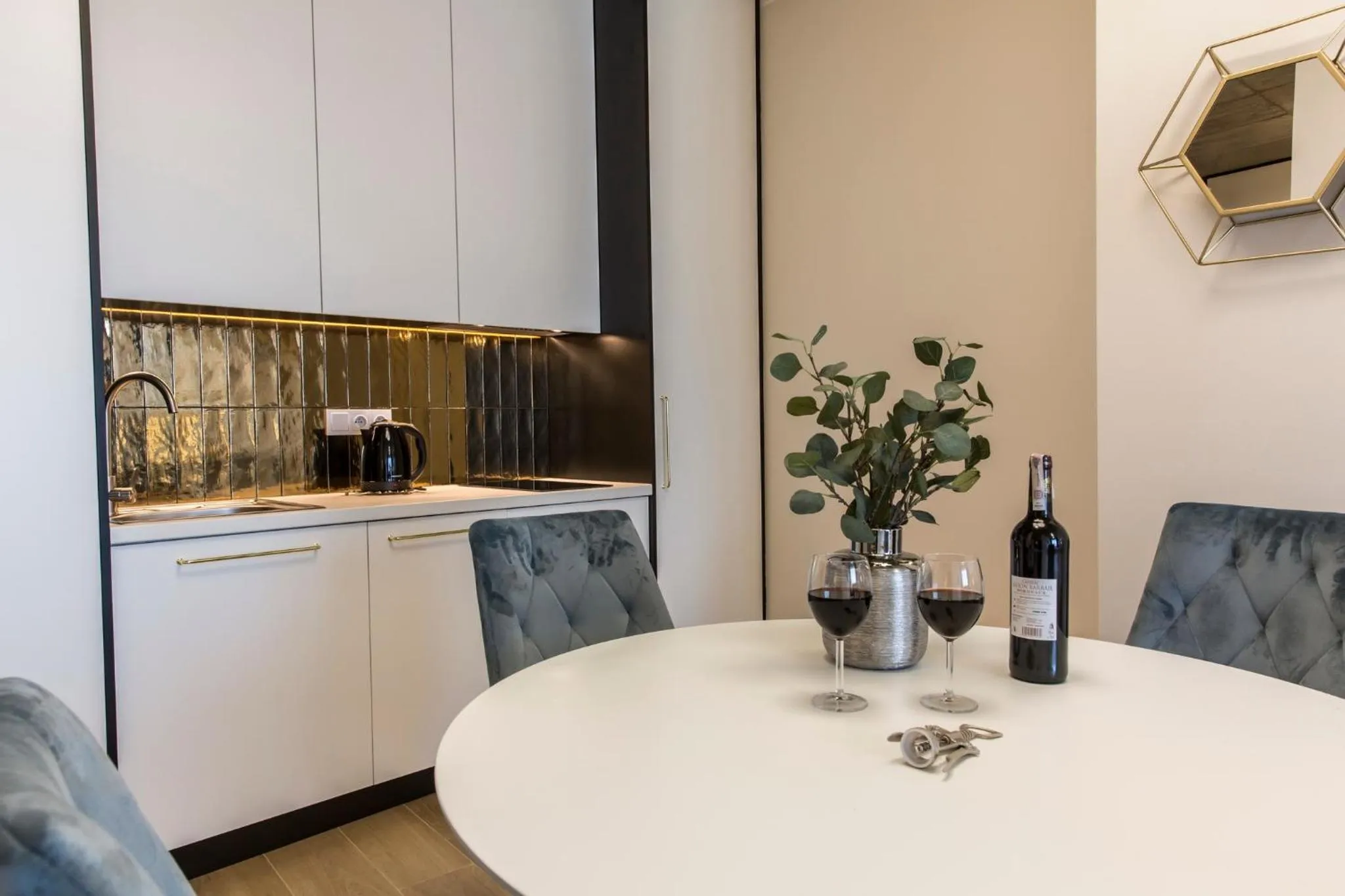 Coffee/tea facilities in Piedmont House