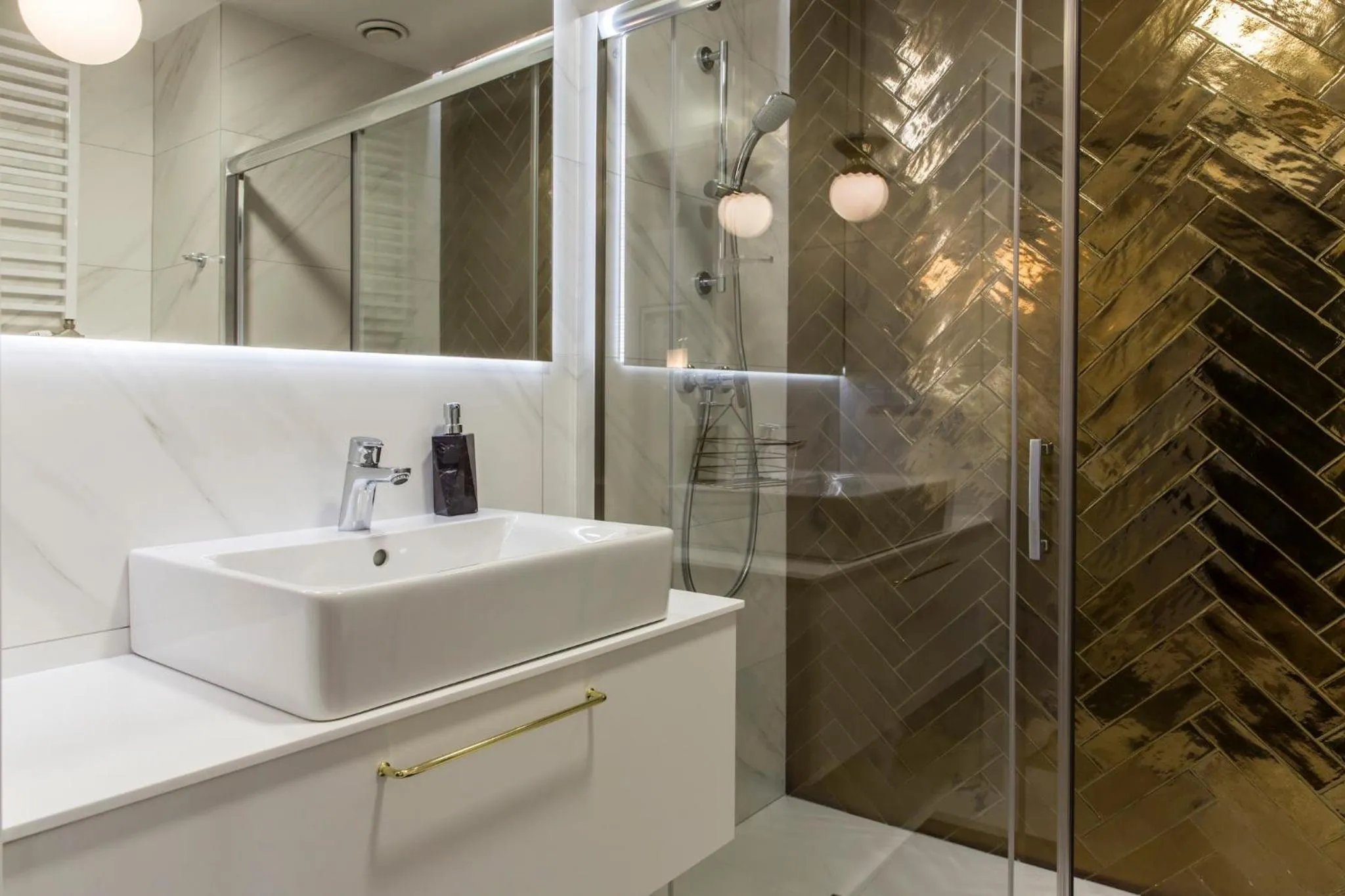 Shower in Piedmont House