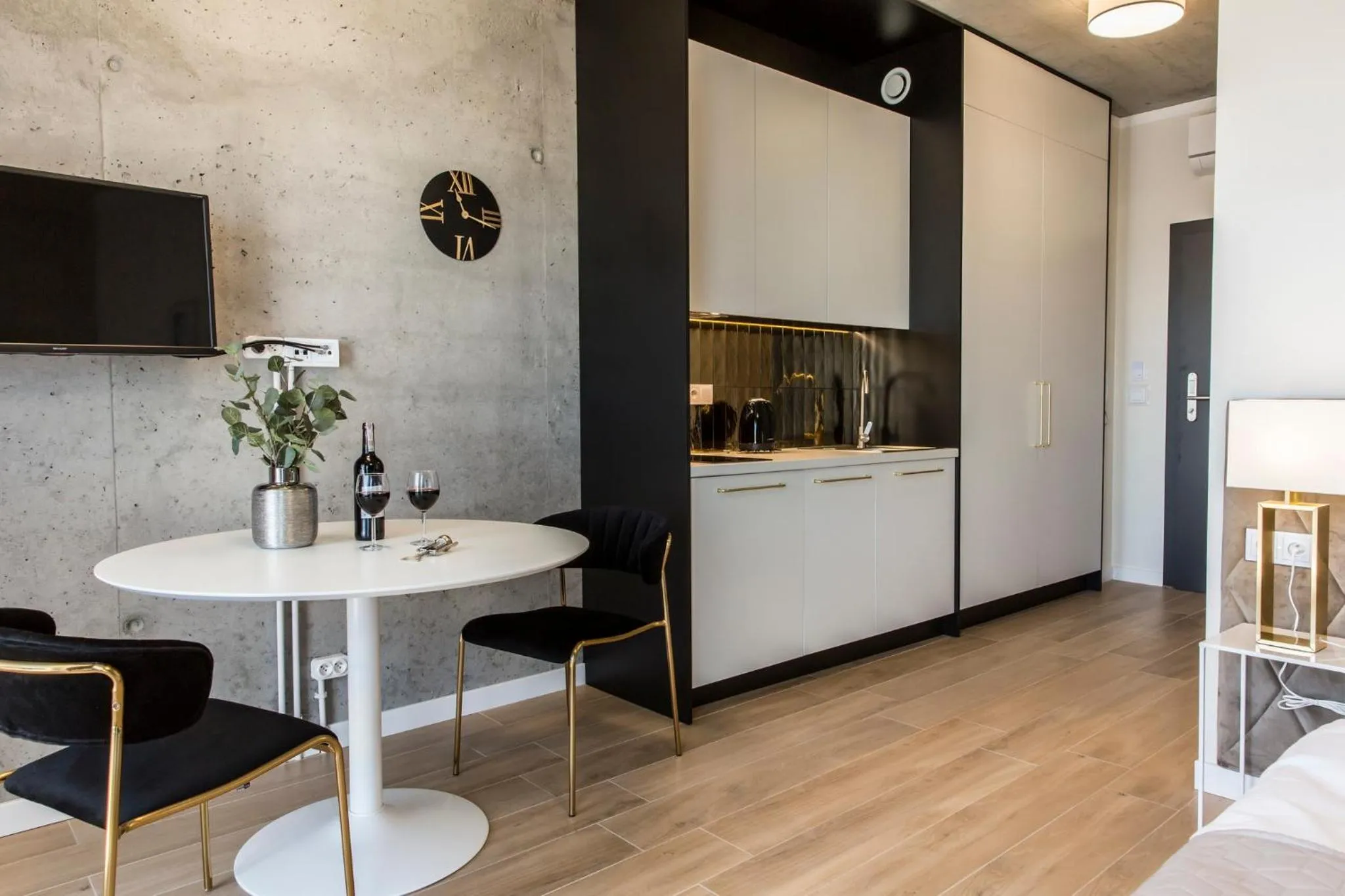 Kitchen or kitchenette in Piedmont House