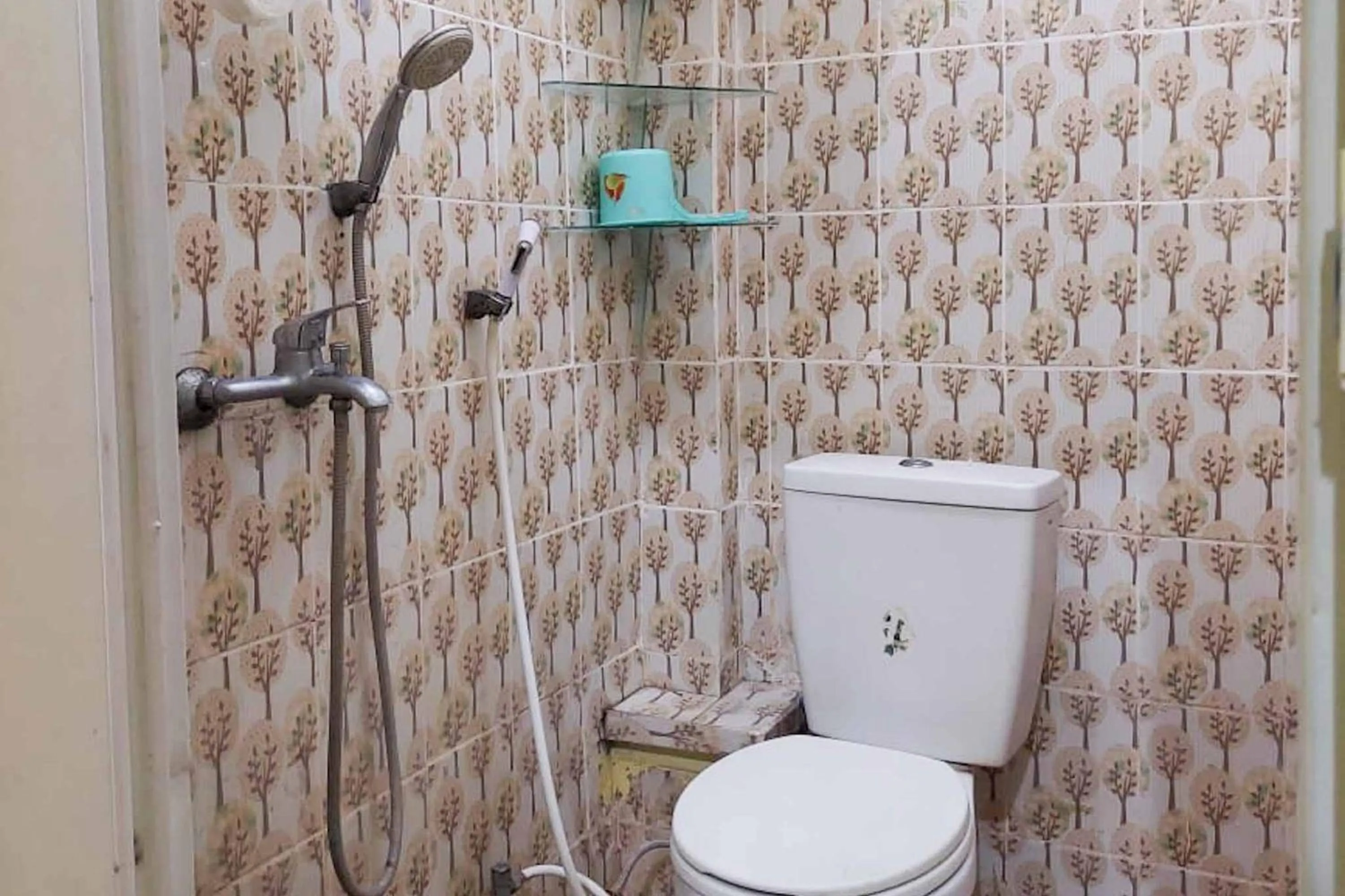 Bathroom in Quattrick Dee Homestay Mitra RedDoorz