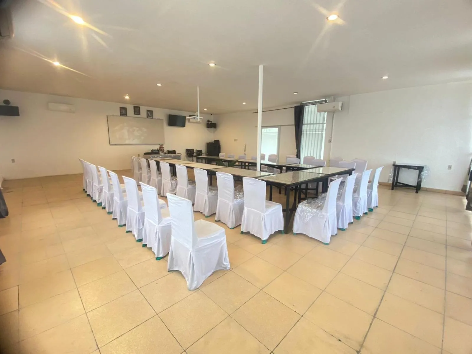 Meeting/conference room in JIYO BOUTIQUE Hotel