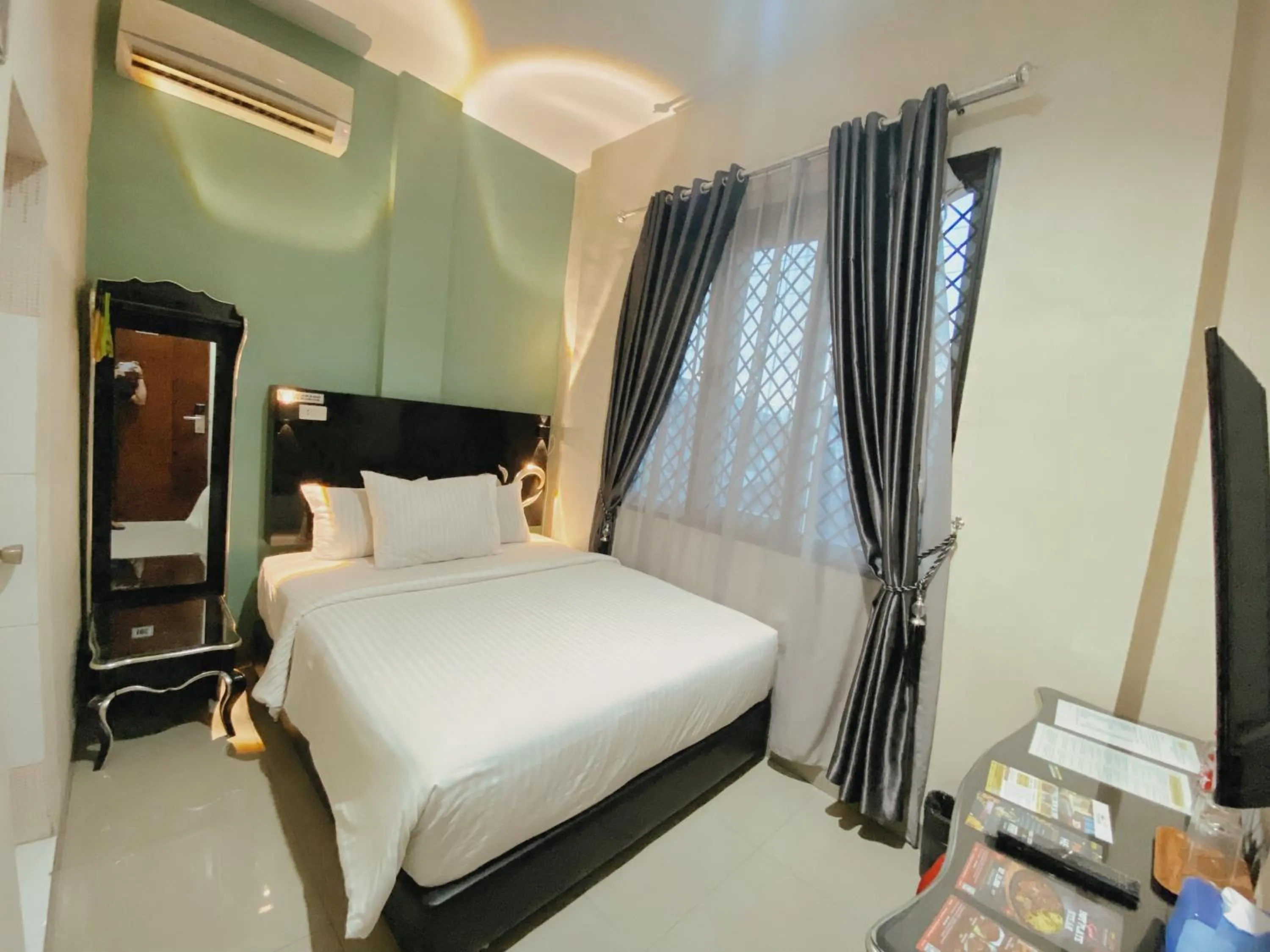 Bedroom, Bed in JIYO BOUTIQUE Hotel