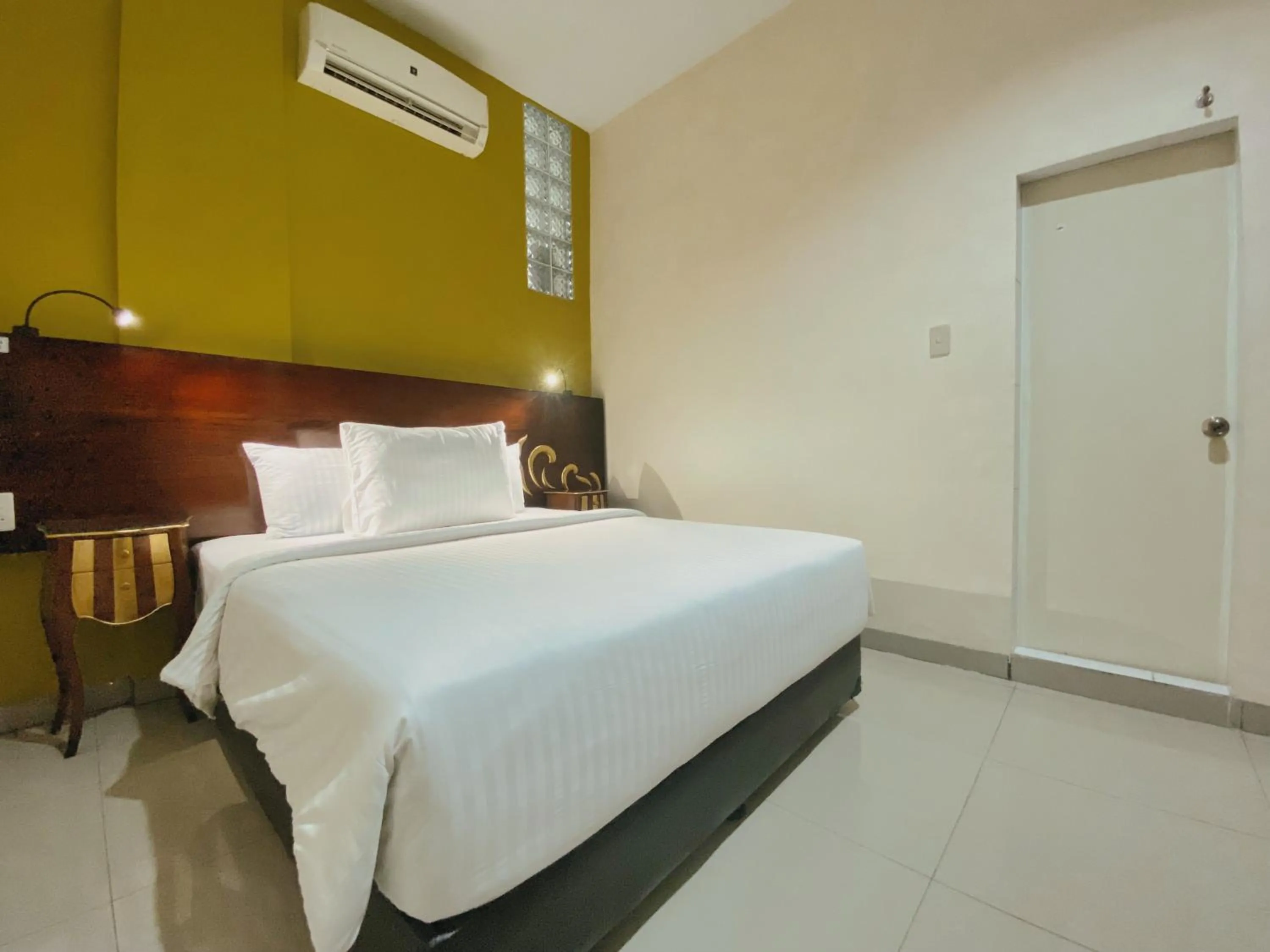 Bedroom, Bed in JIYO BOUTIQUE Hotel
