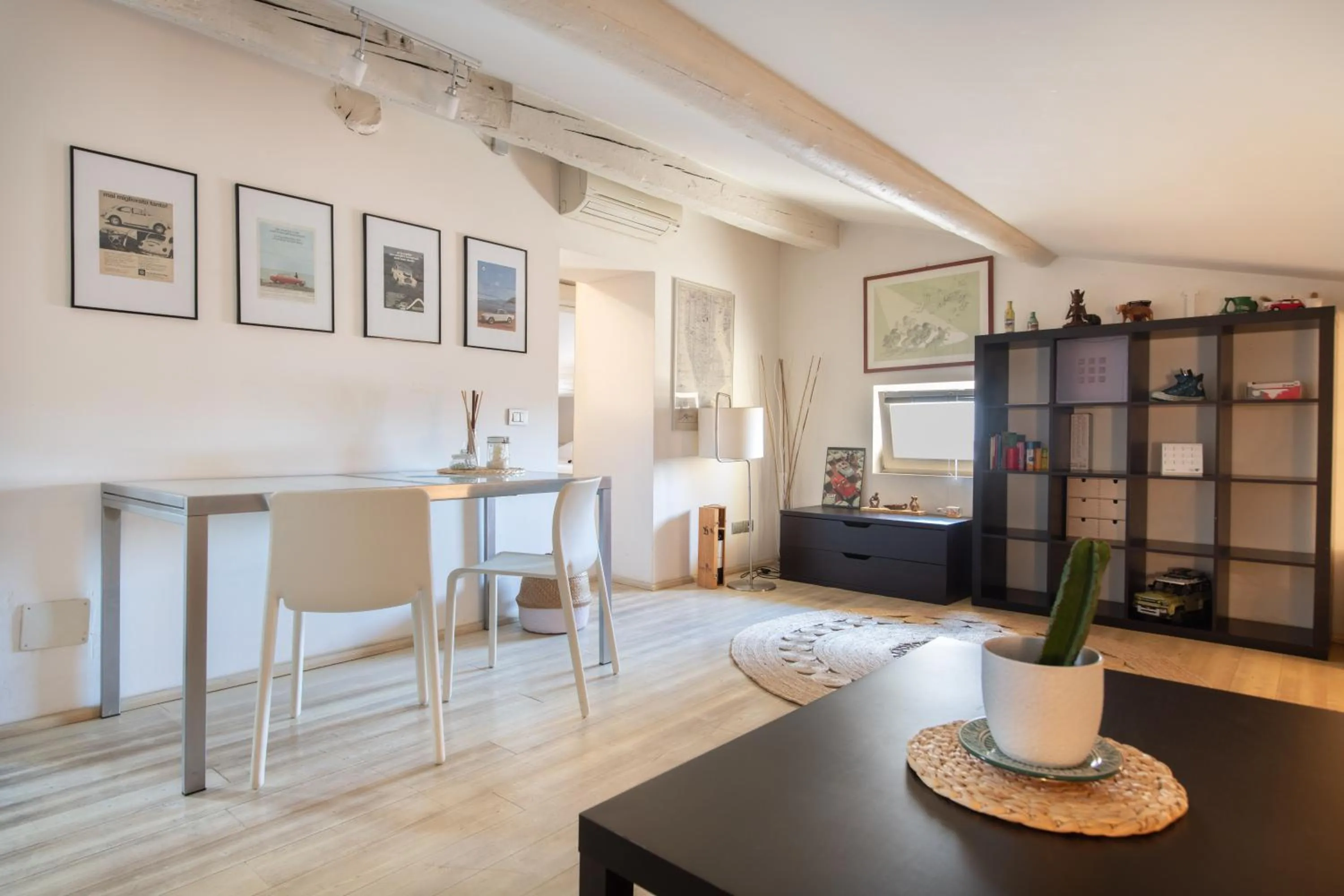 Living room in Stunning top floor flat in the heart of Verona