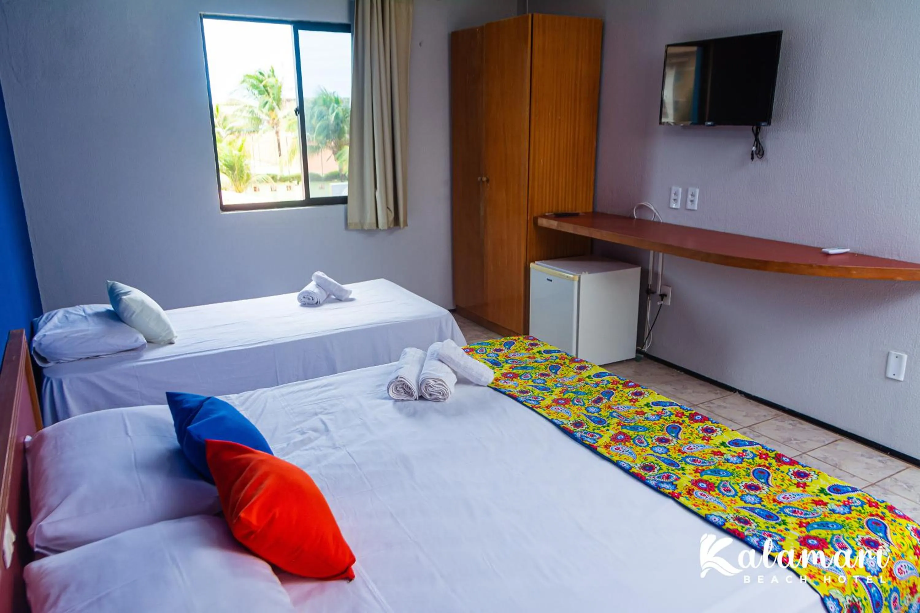 Bedroom, Bed in Kalamari Beach Hotel