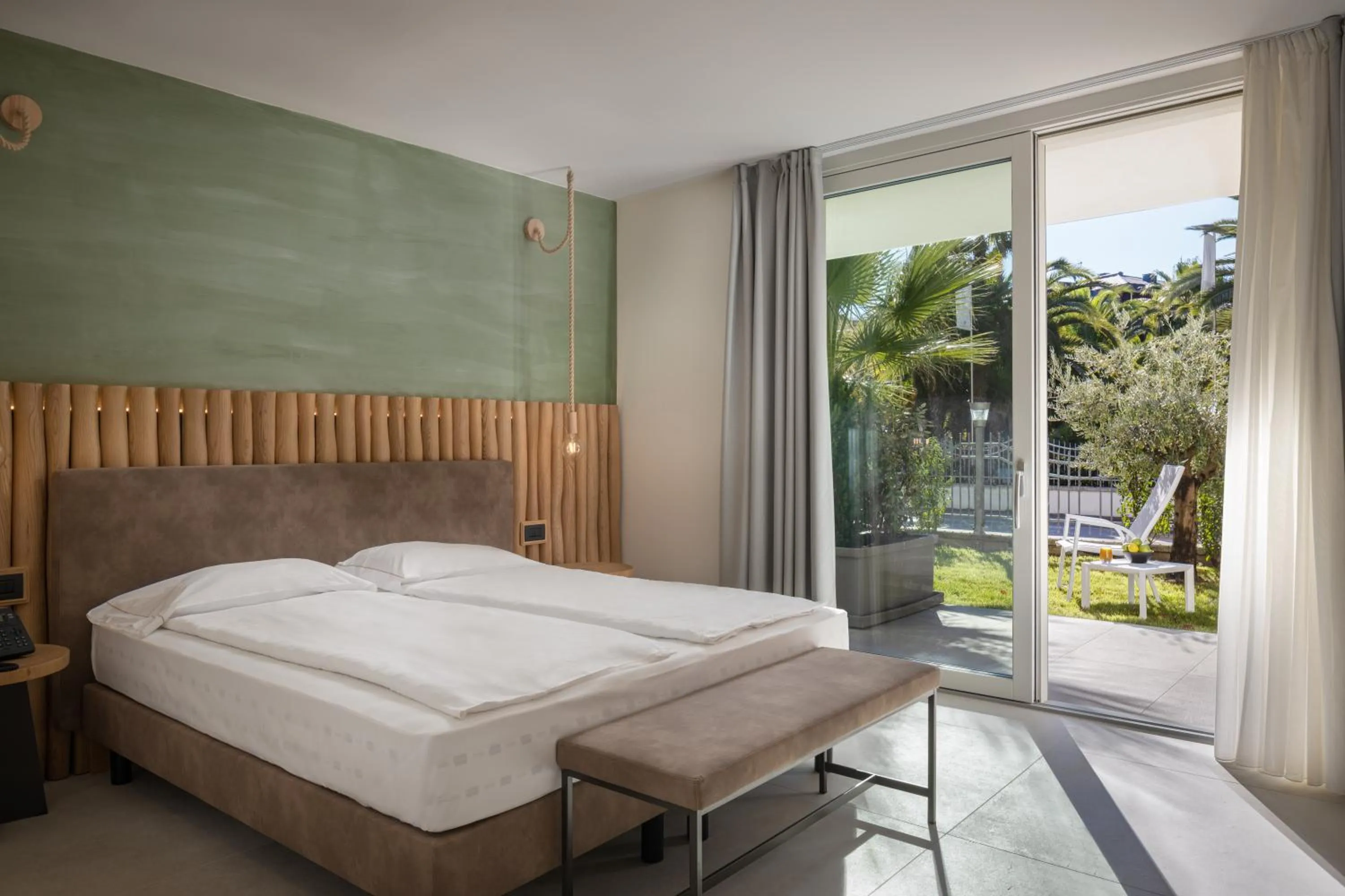 Bedroom, Bed in Aris Apartments & Sky Pool - Tonelli Hotels - Adult Friendly