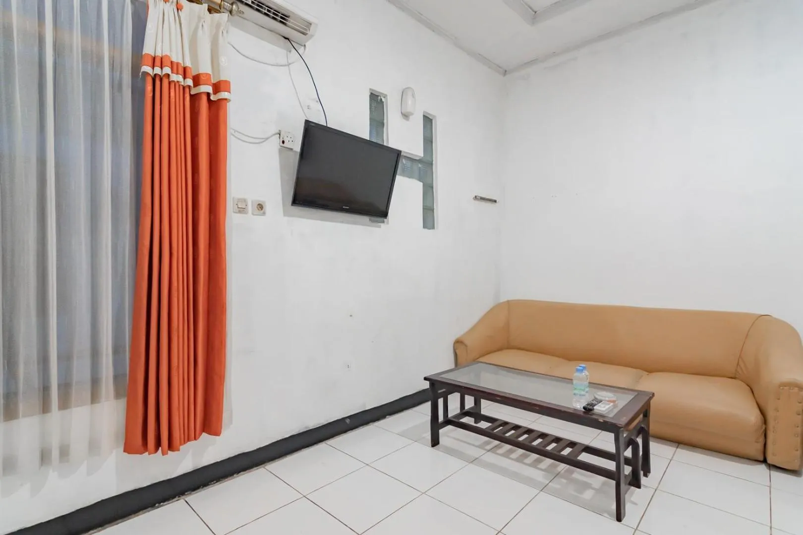 Bedroom in Hotel Markoni Pamanukan Mitra RedDoorz