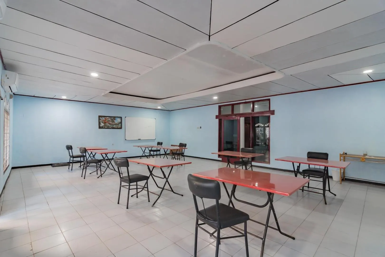 Meeting/conference room in Hotel Markoni Pamanukan Mitra RedDoorz