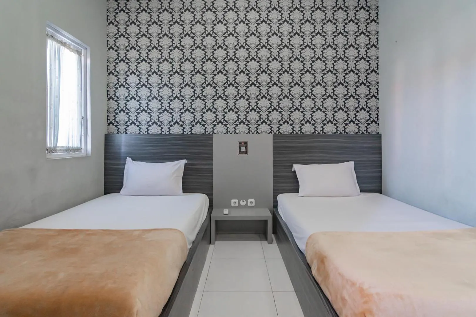 Bedroom, Bed in Hotel Markoni Pamanukan Mitra RedDoorz