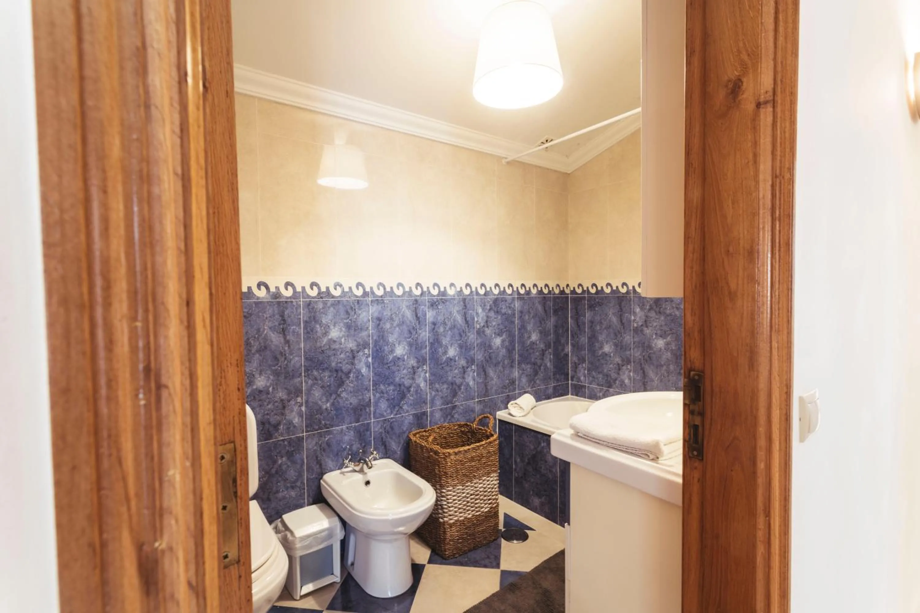 Bathroom in Best Houses 45 - Beautiful ocean and city view