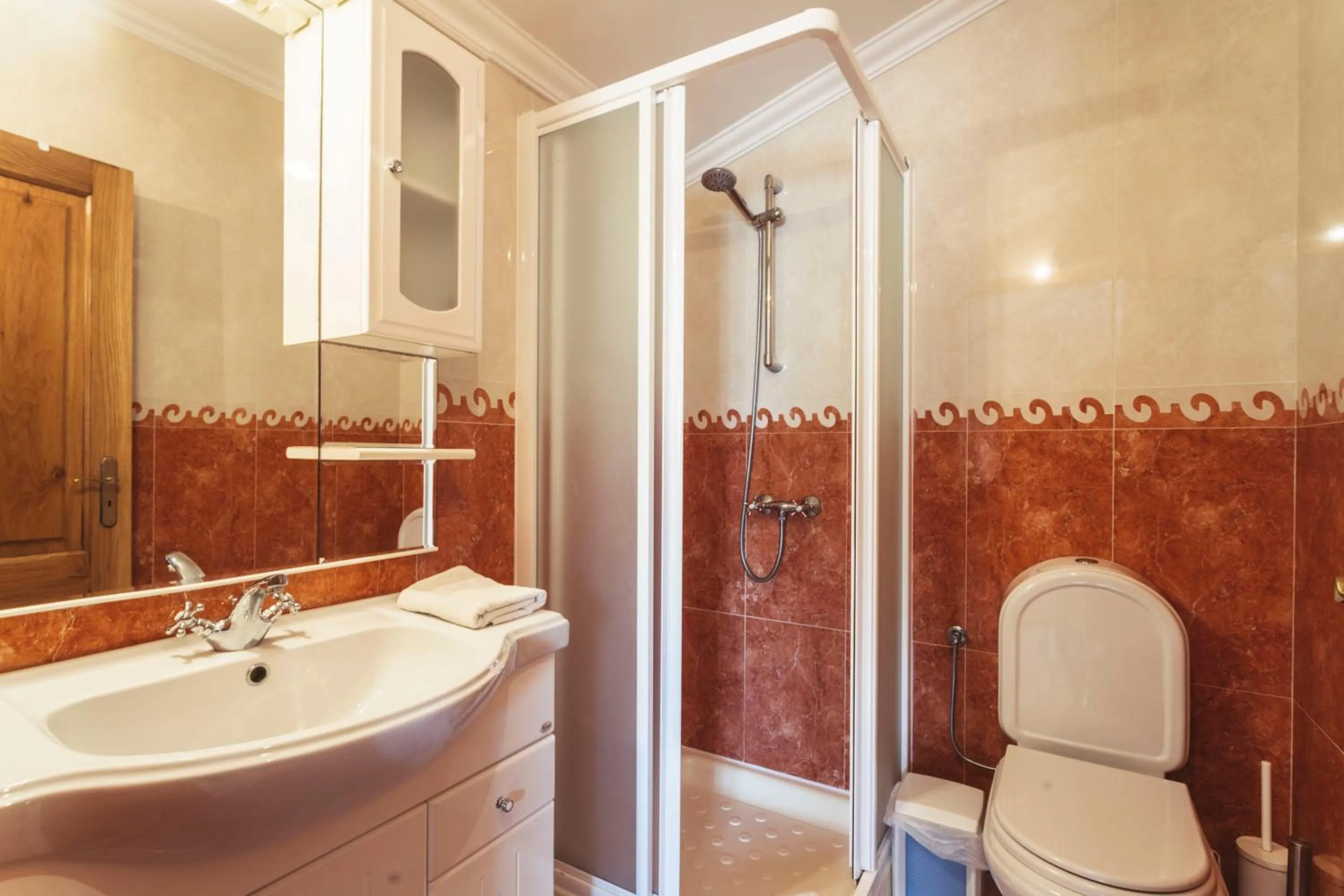 Bathroom in Best Houses 45 - Beautiful ocean and city view