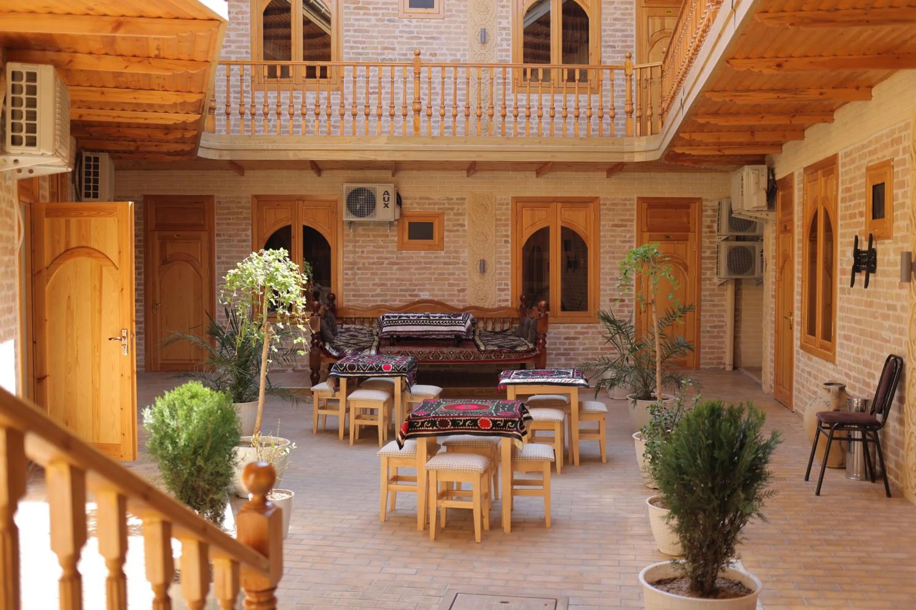Patio in Sultanat Hotel