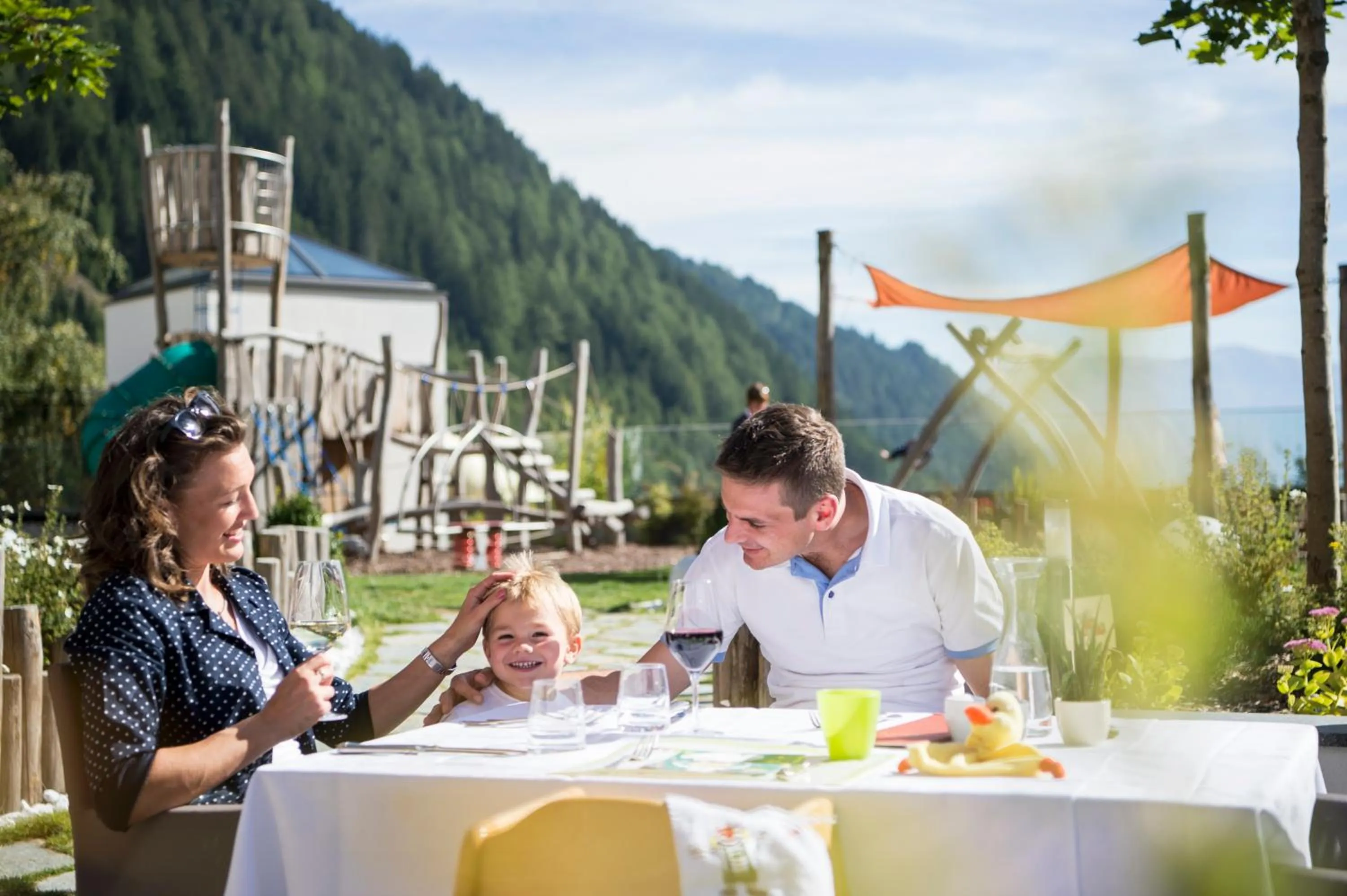 Restaurant/places to eat in Familienhotel Huber