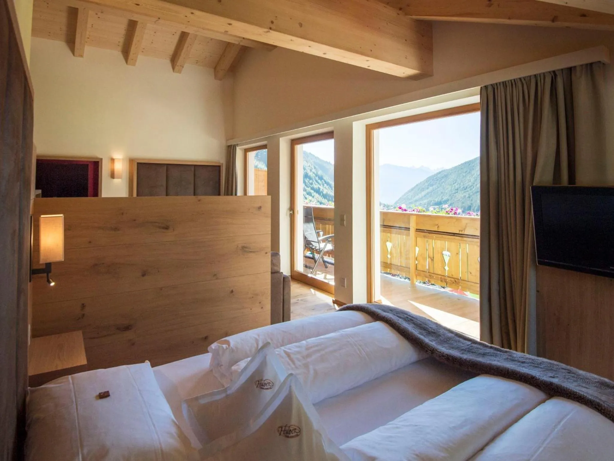 Photo of the whole room, Bed in Familienhotel Huber