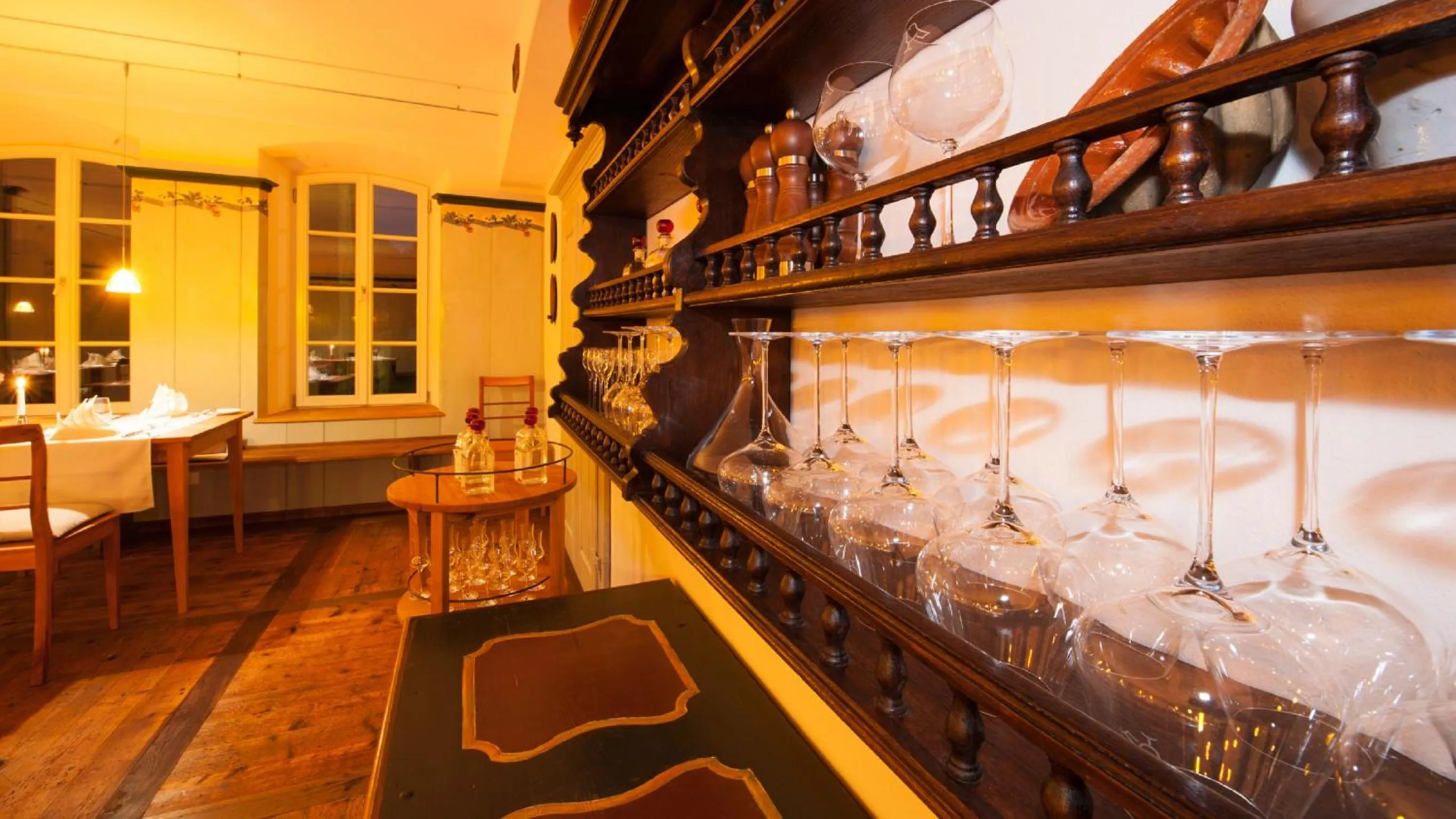 Restaurant/places to eat in Romantik Hotel Meisenheimer Hof