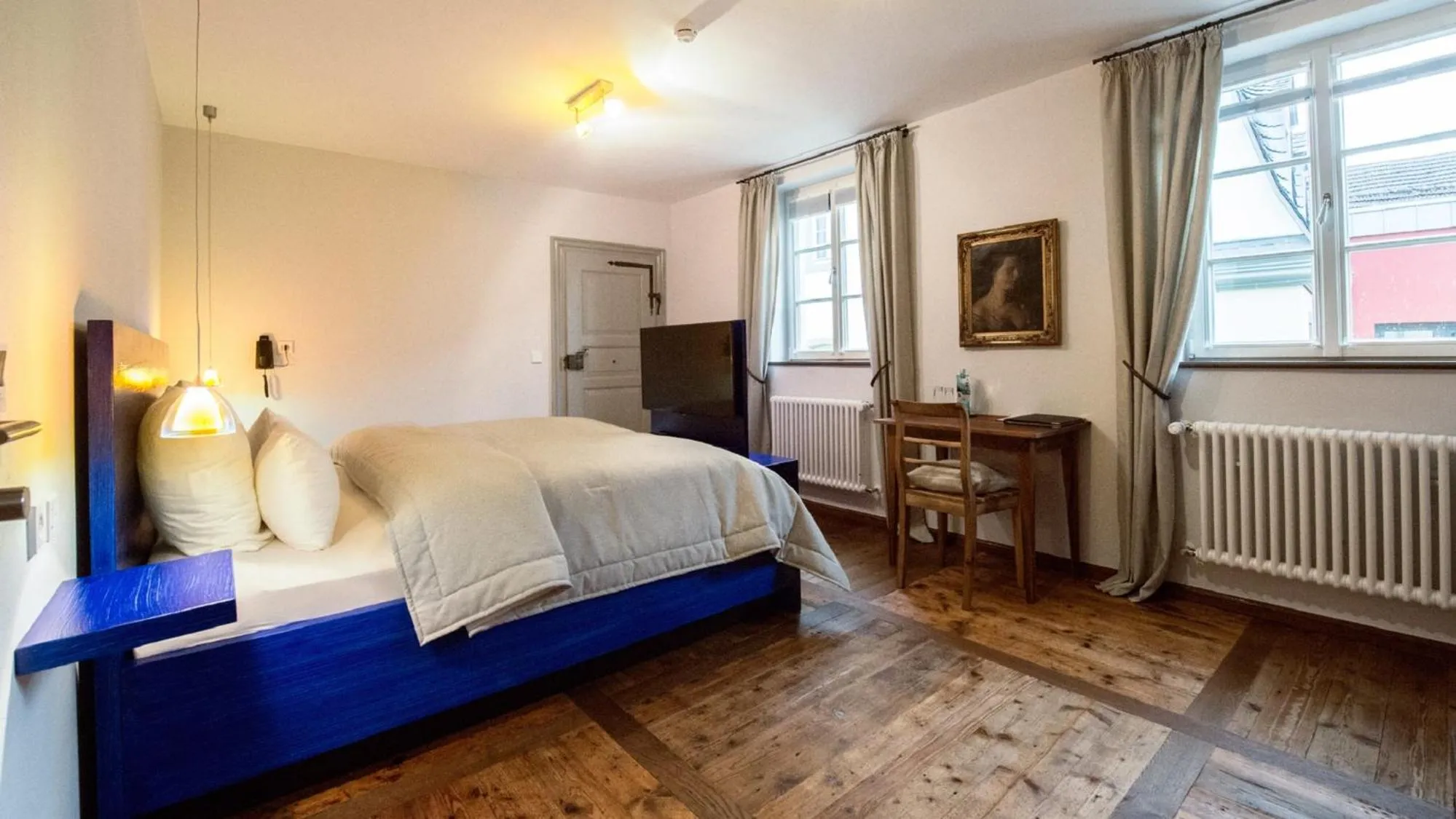 Photo of the whole room, Bed in Romantik Hotel Meisenheimer Hof