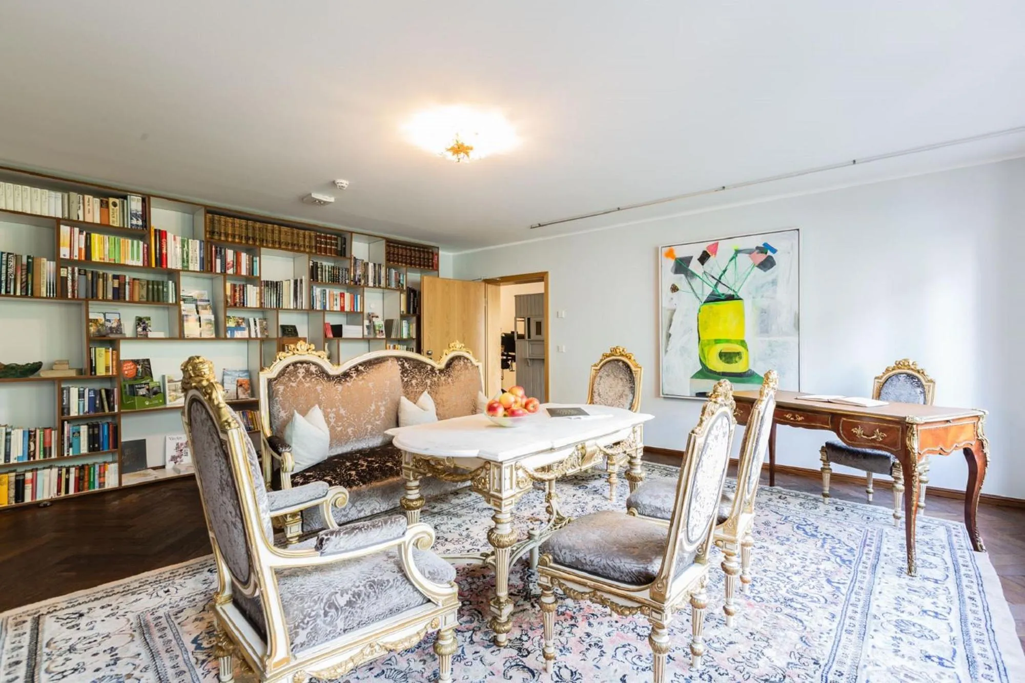 Library in Romantik Hotel Meisenheimer Hof