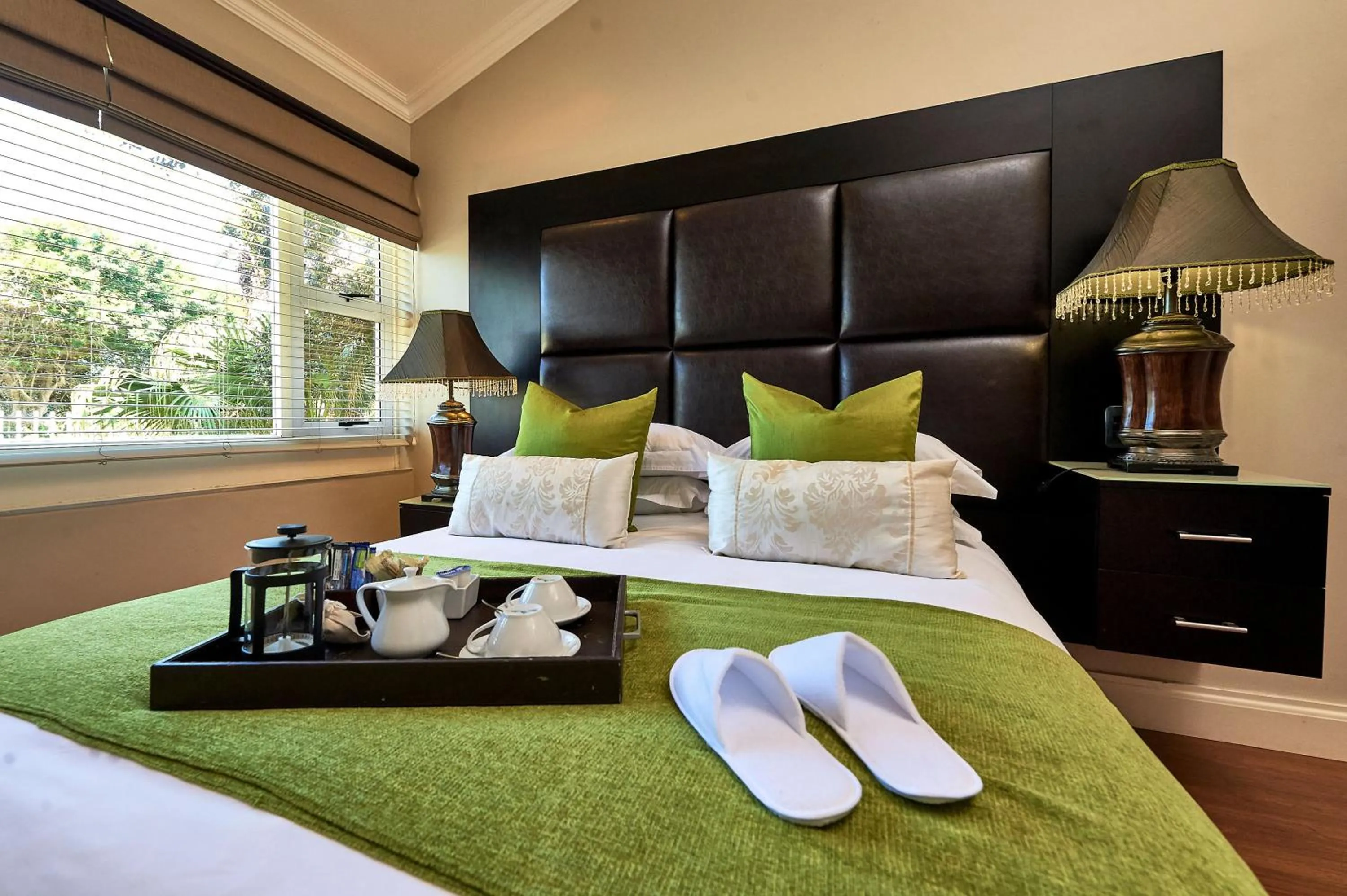 Shower, Bed in Forest Manor Boutique Guesthouse