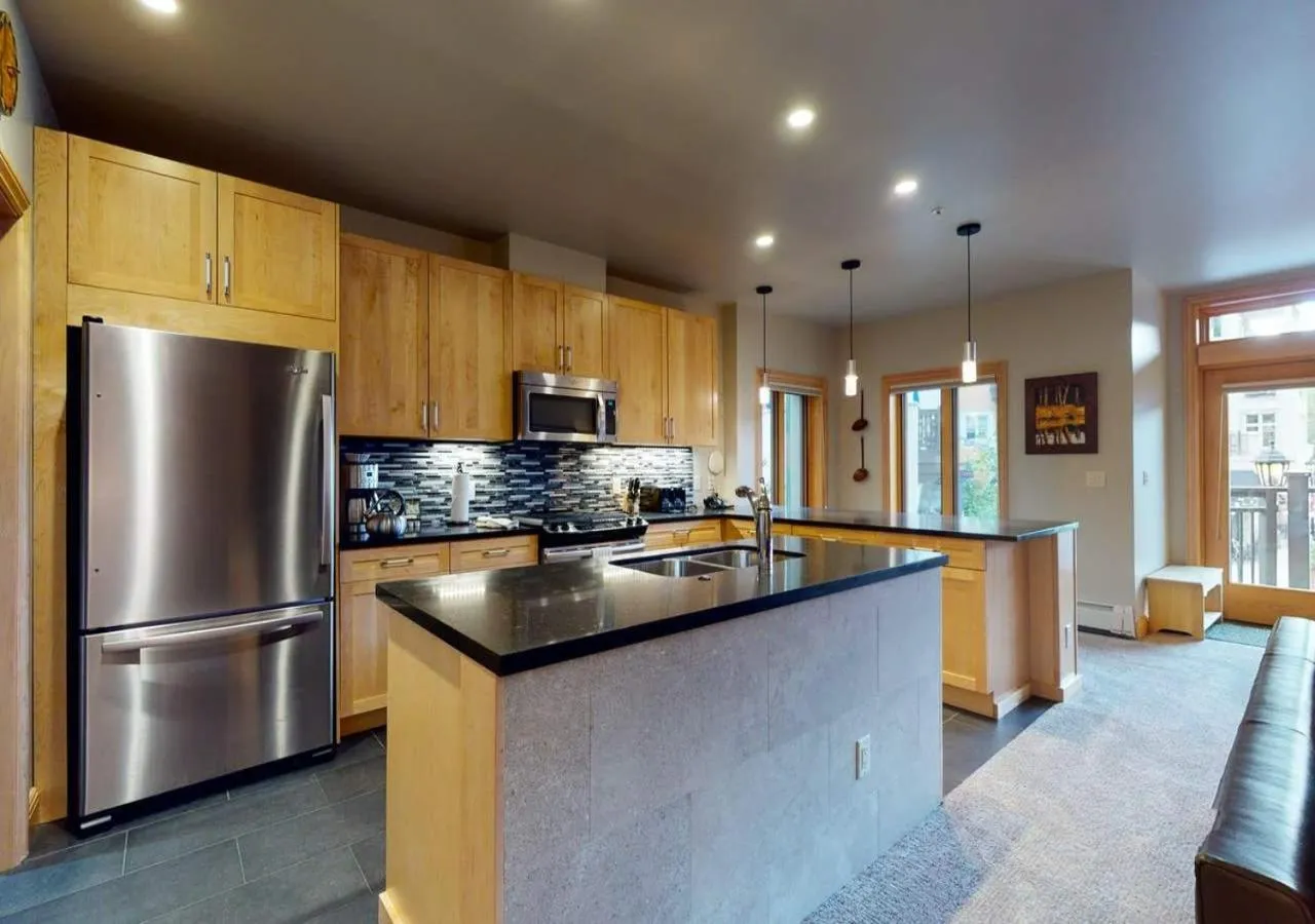 Kitchen or kitchenette in Lion Square Lodge Condos by TO