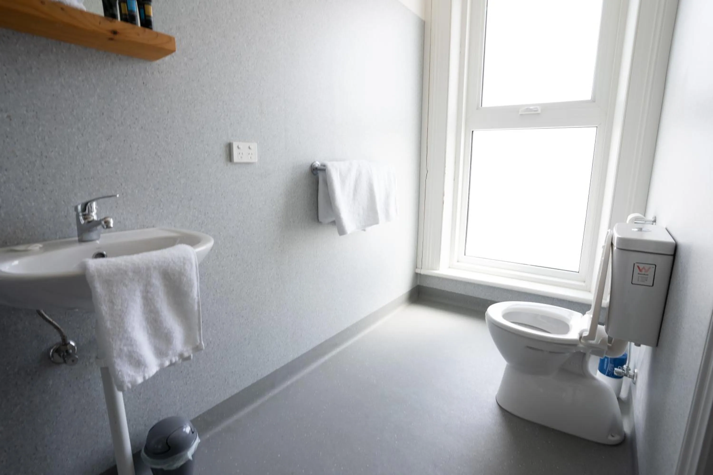 Toilet in Sports Garden Hotel