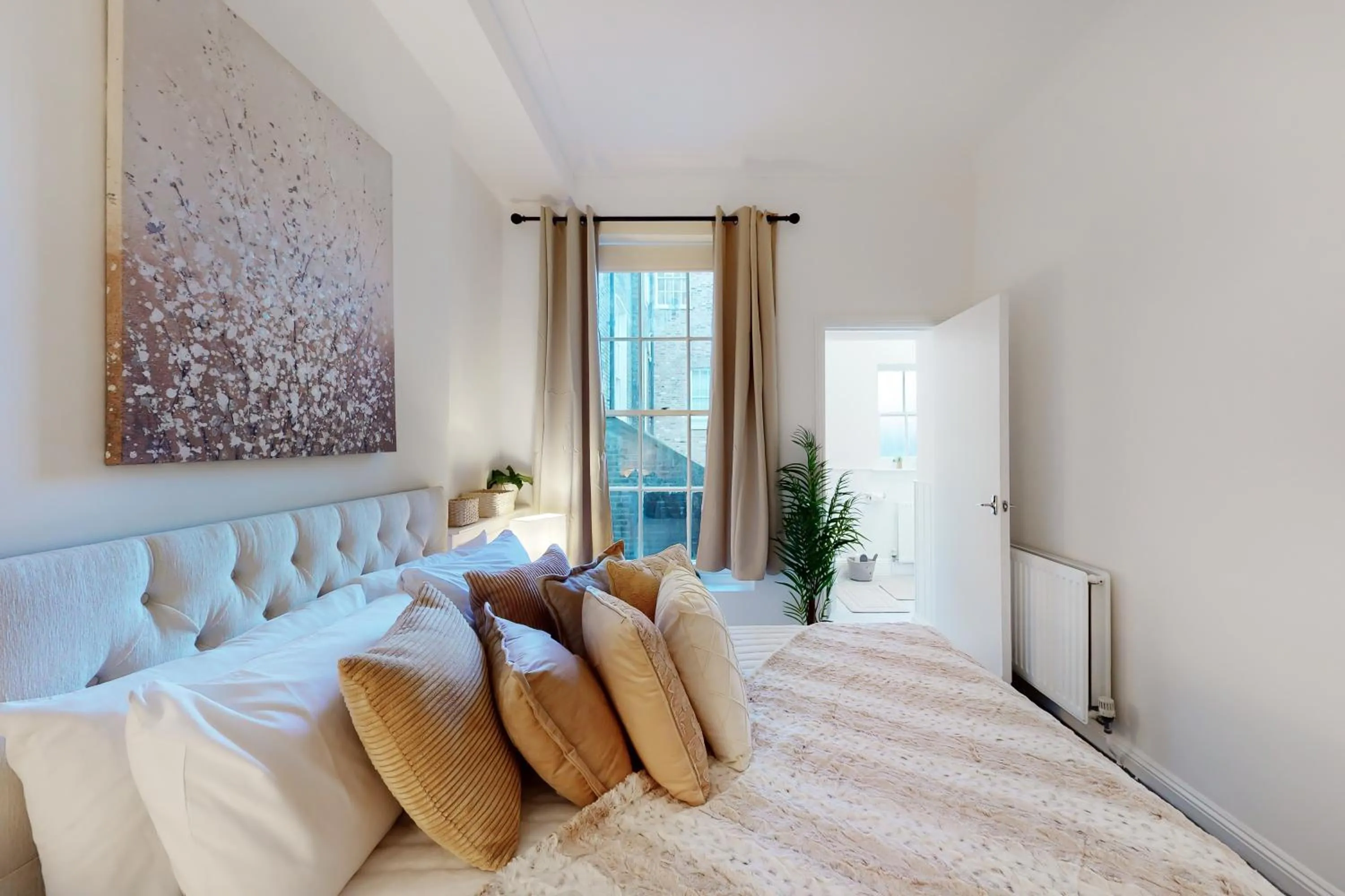 Bed in Park Lane Apartments Baker Street