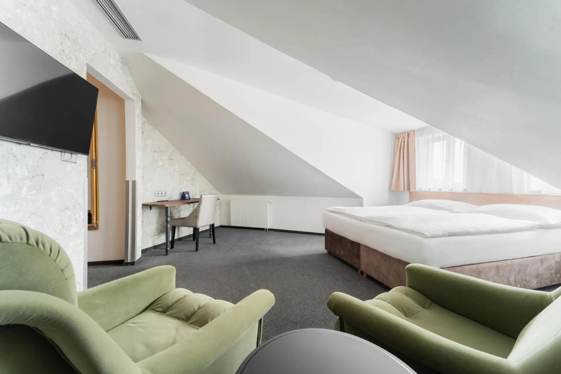 Bed in EA Hotel Victoria