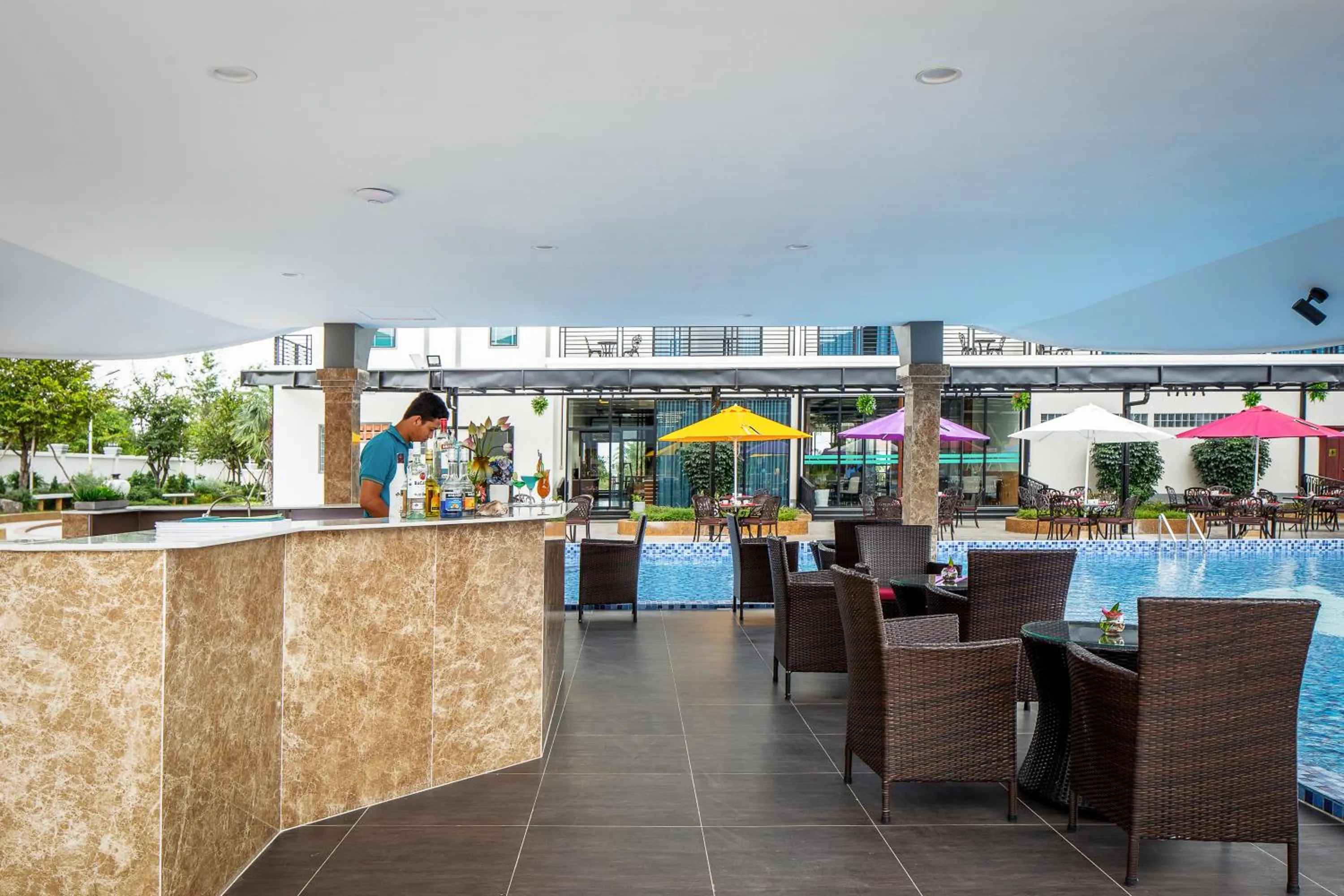 Restaurant/places to eat in Vakara Hotel Kep