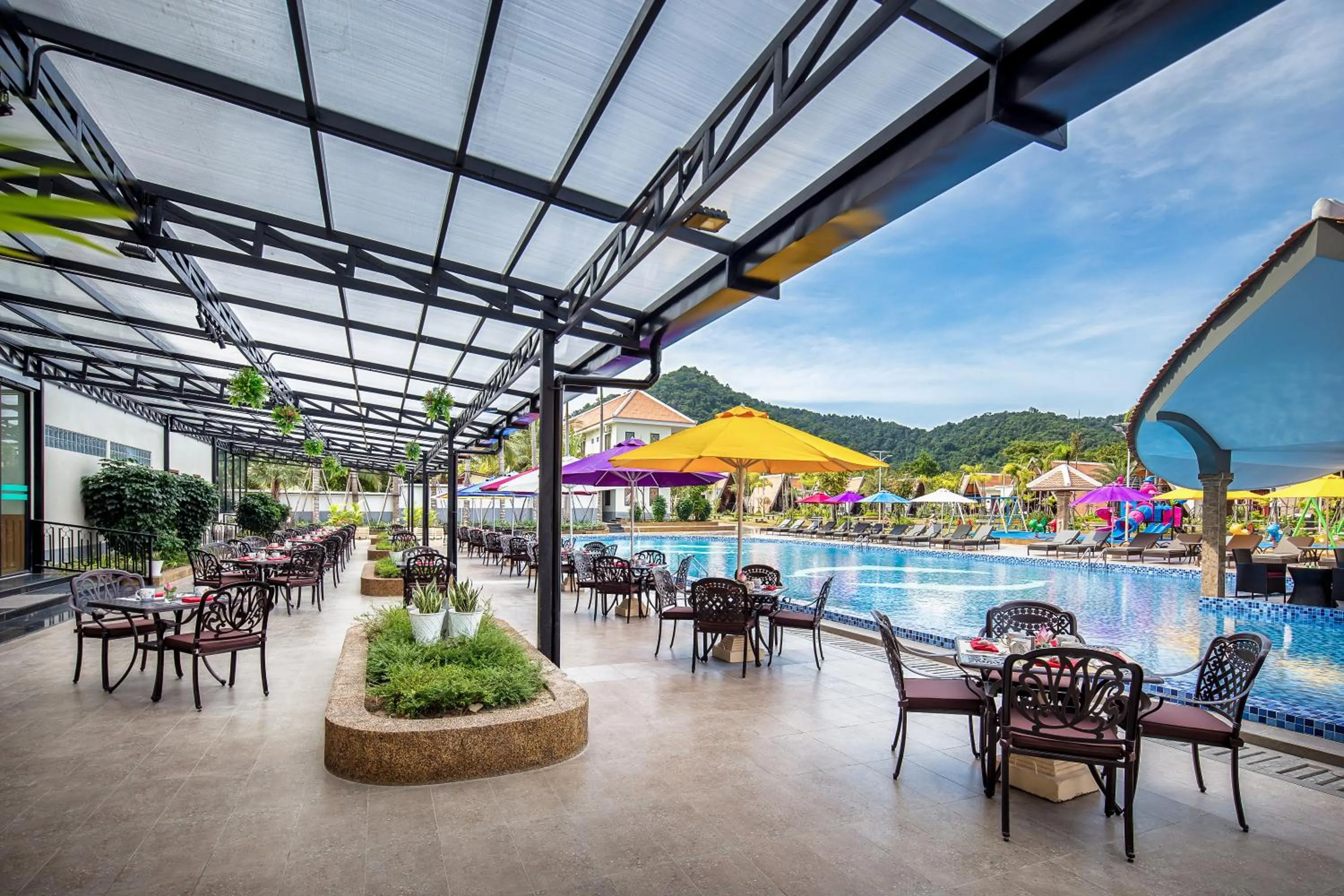 Restaurant/places to eat in Vakara Hotel Kep