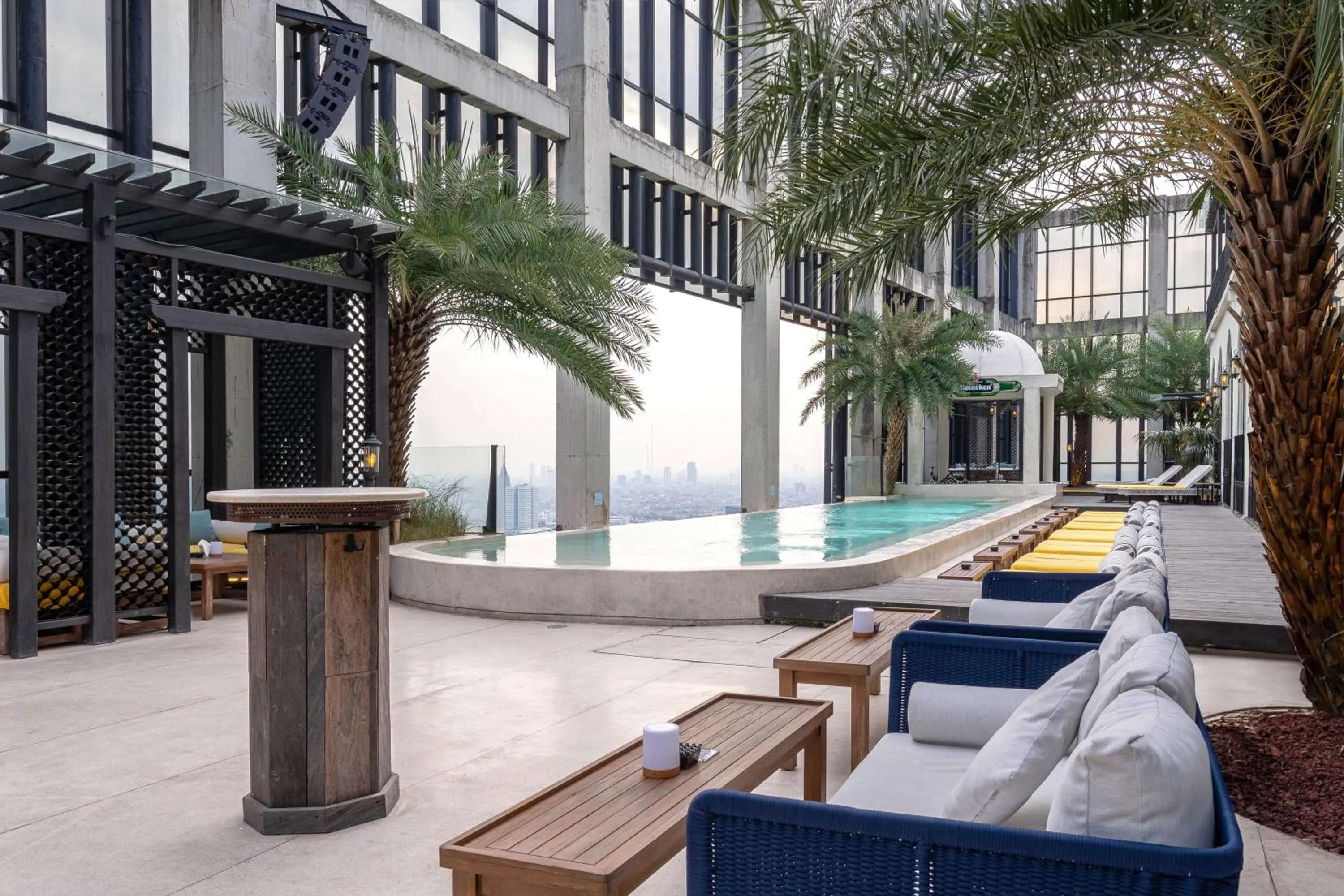 Restaurant/places to eat in The Orient Jakarta, a Royal Hideaway Hotel