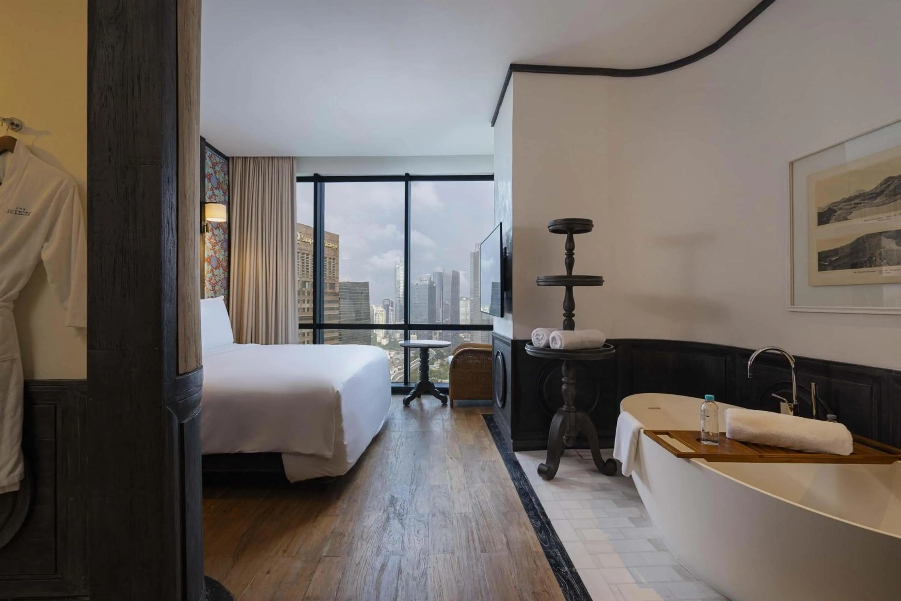 Bedroom, Bed in The Orient Jakarta, a Royal Hideaway Hotel