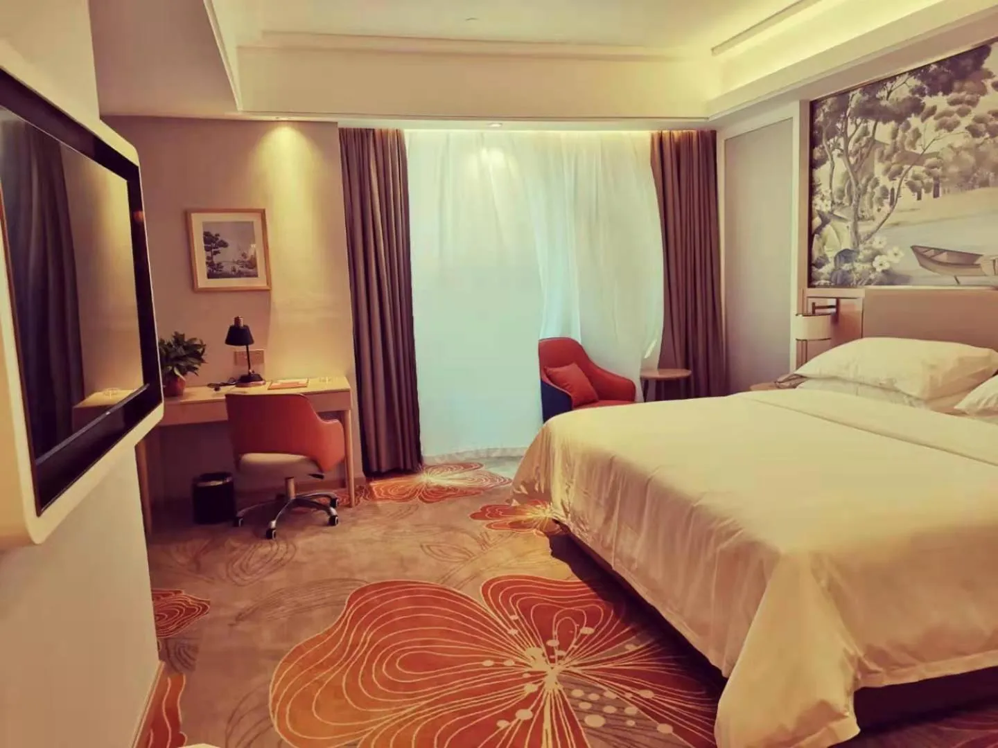 Photo of the whole room in Vienna Hotel