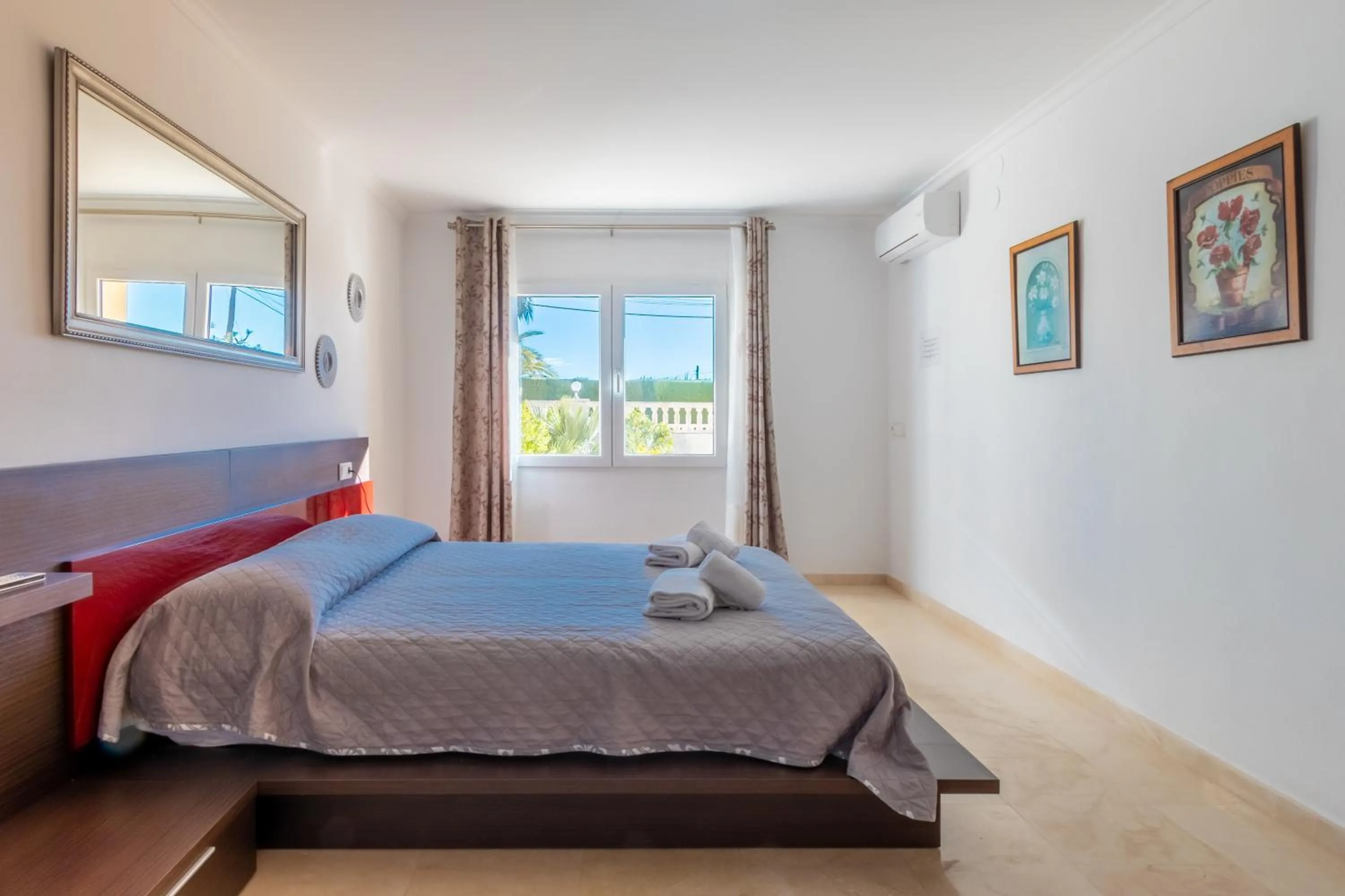 Villa Cucarres
