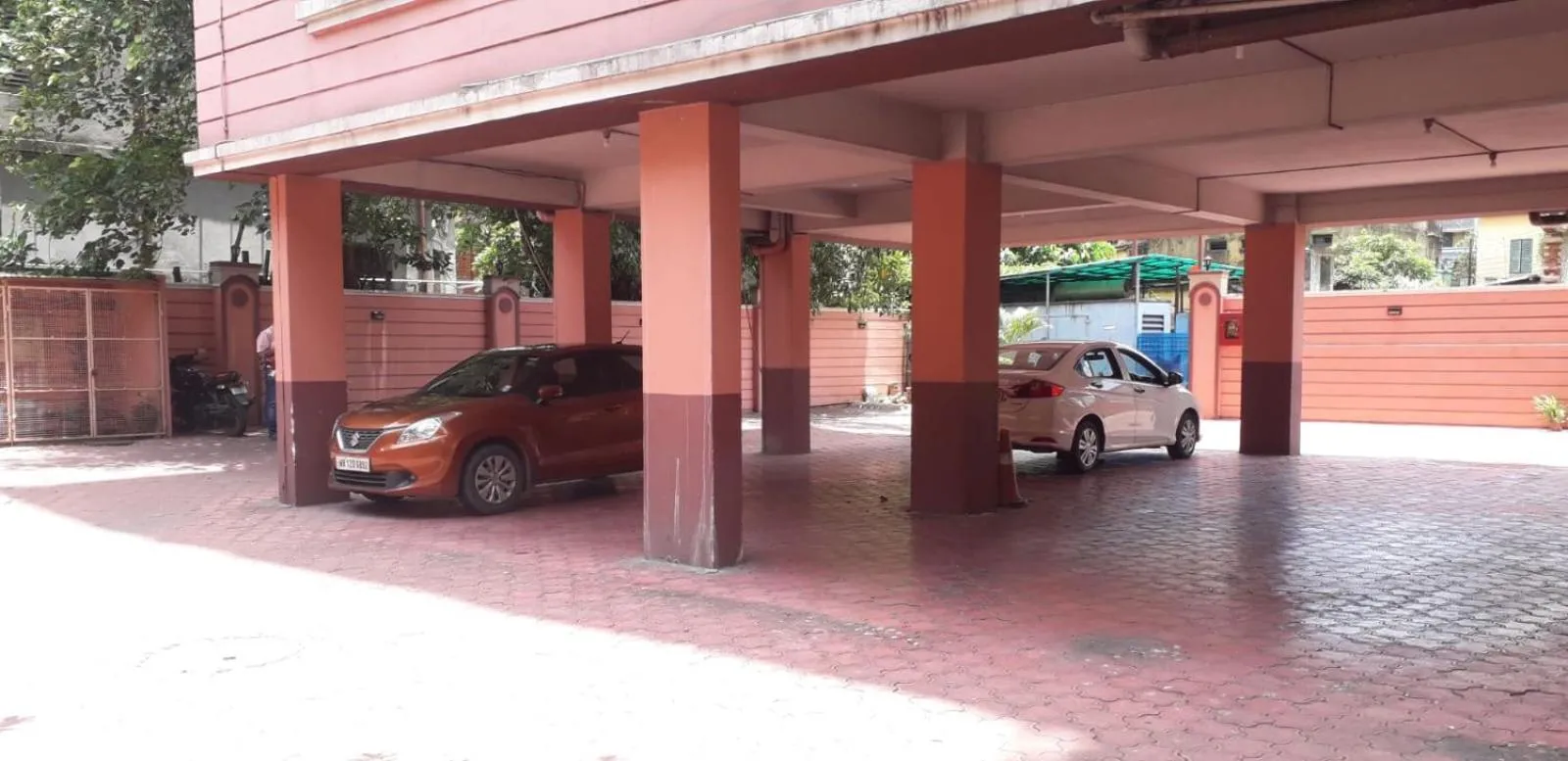 Parking in Malik Guest House