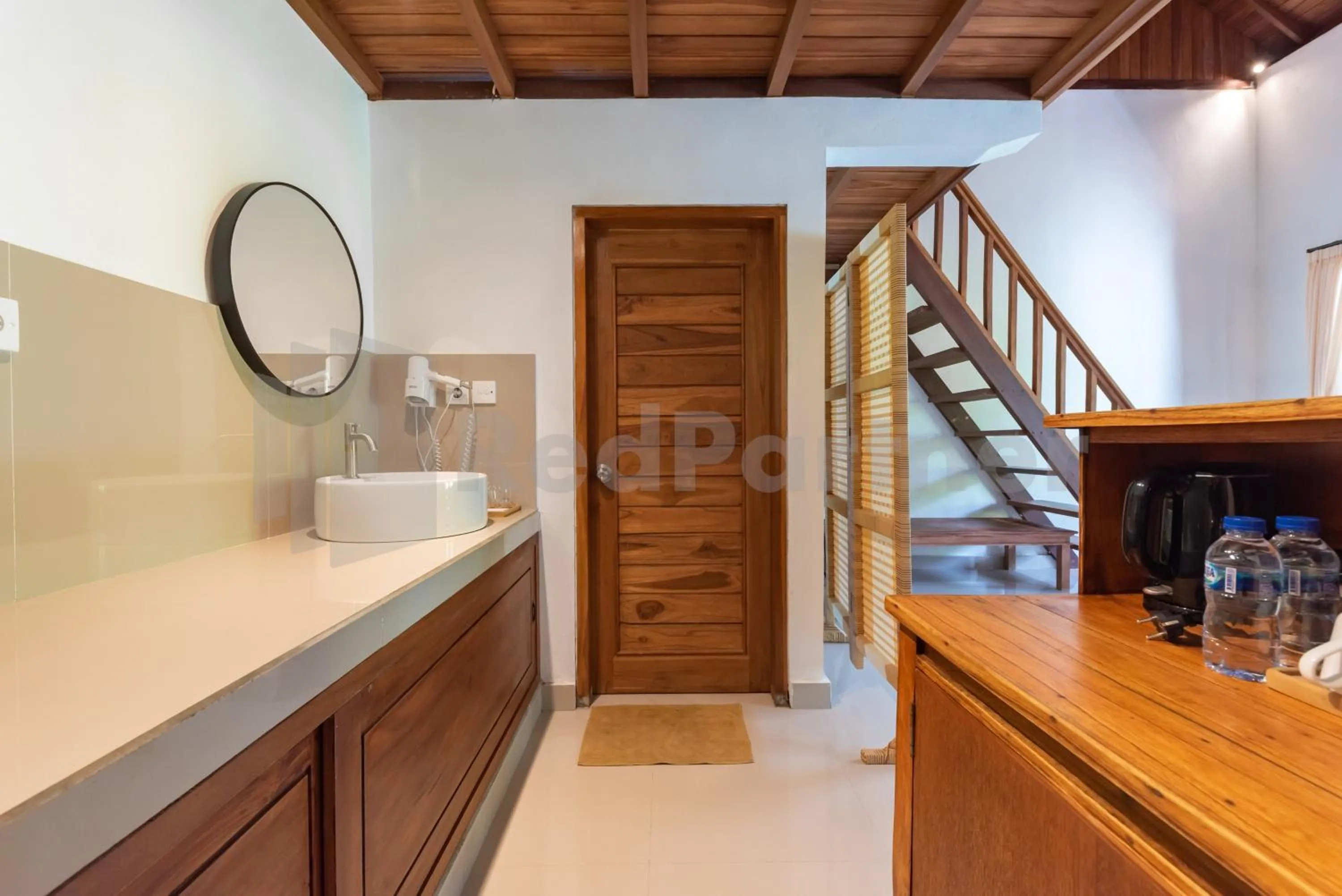 Kitchen or kitchenette in Brisk Homestay Uluwatu RedPartner