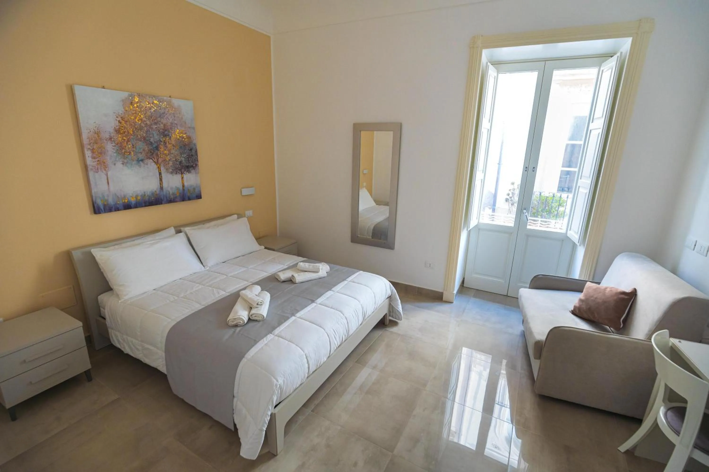 Photo of the whole room, Bed in Panorama Alfeo