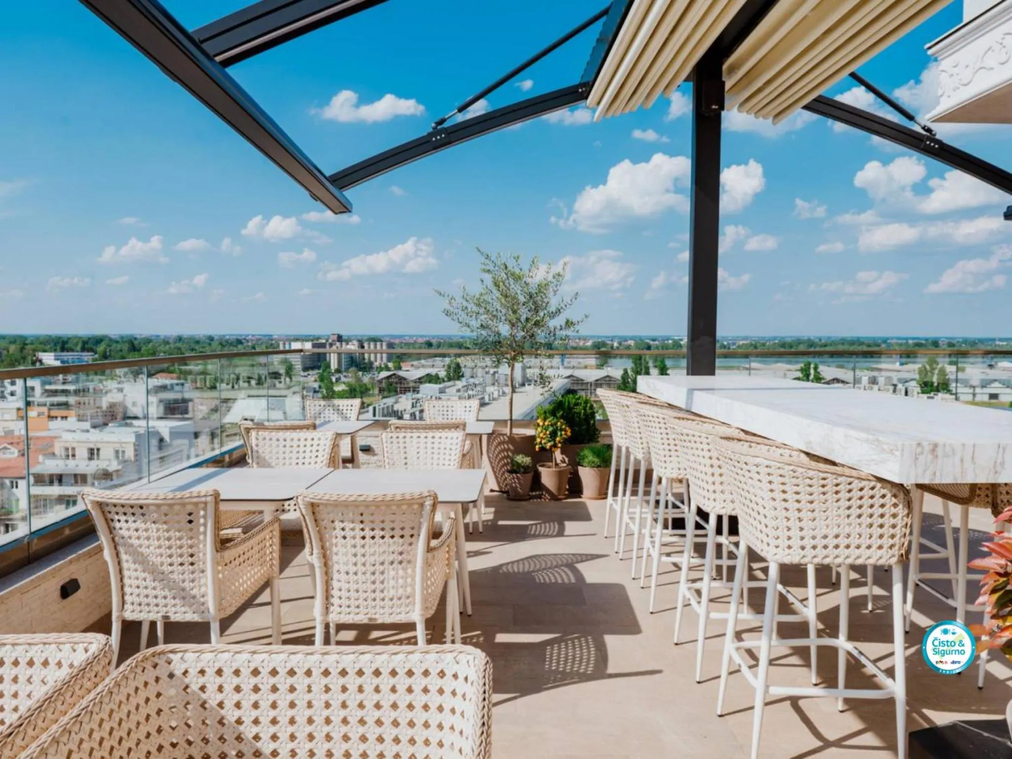 Lounge or bar in Prezident Palace Belgrade - Adults Only