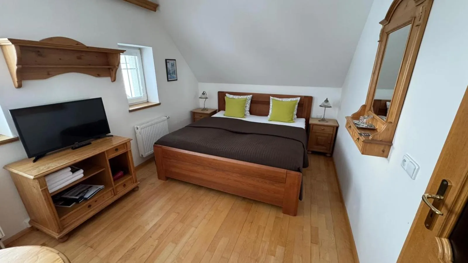 Property building, Bed in Hotel Bedriska Wellness Resort & Spa