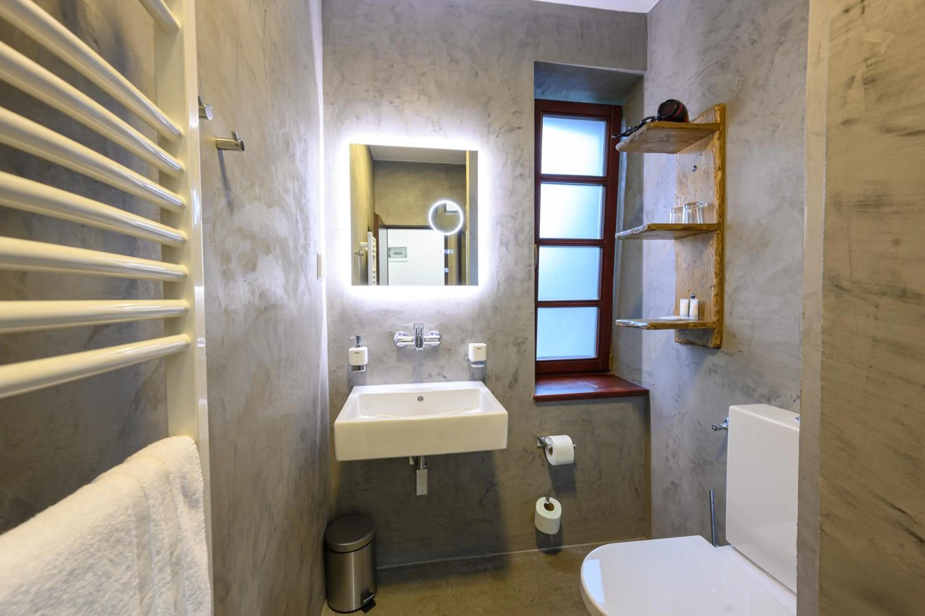 Shower in Hotel Bedriska Wellness Resort & Spa