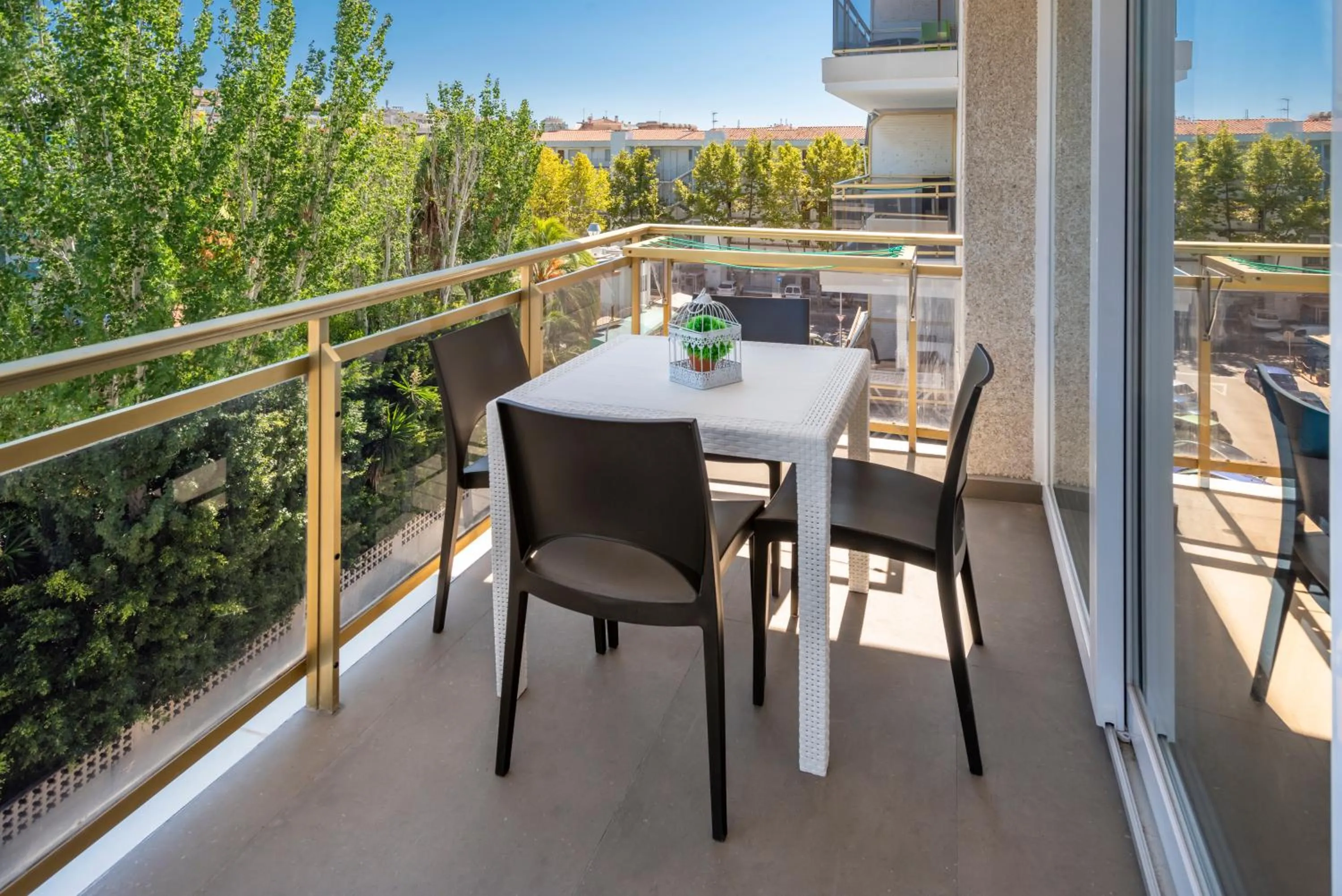 Balcony/Terrace in Rentalmar Salou Playa Family Suites & Pool