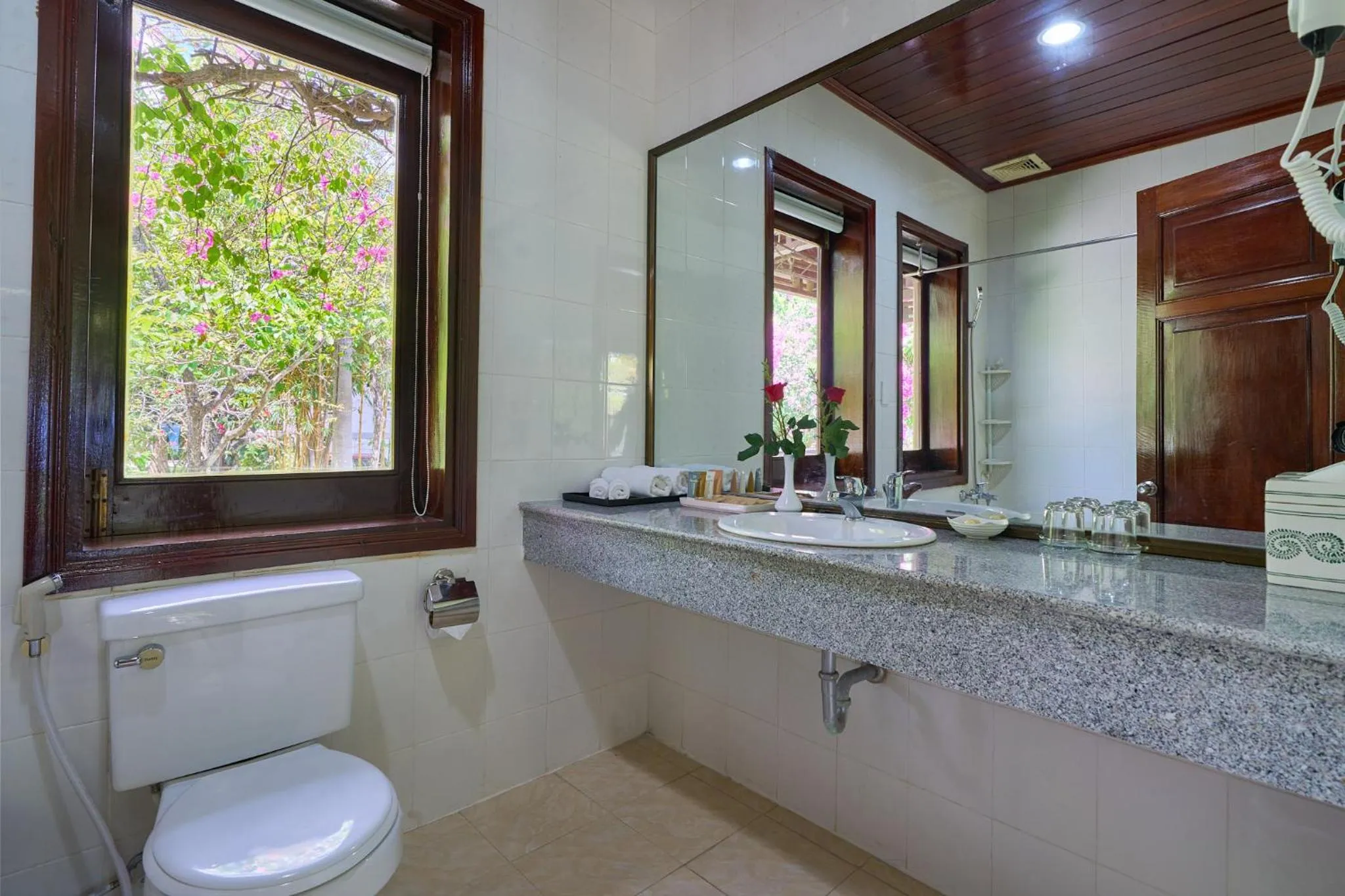 Toilet in Lang Co Beach Resort