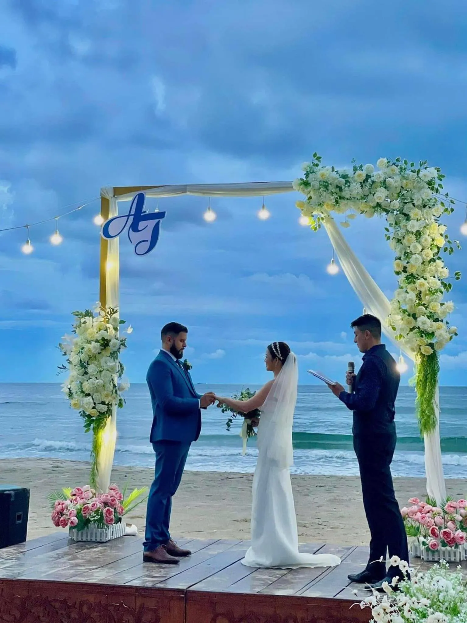 wedding in Lang Co Beach Resort