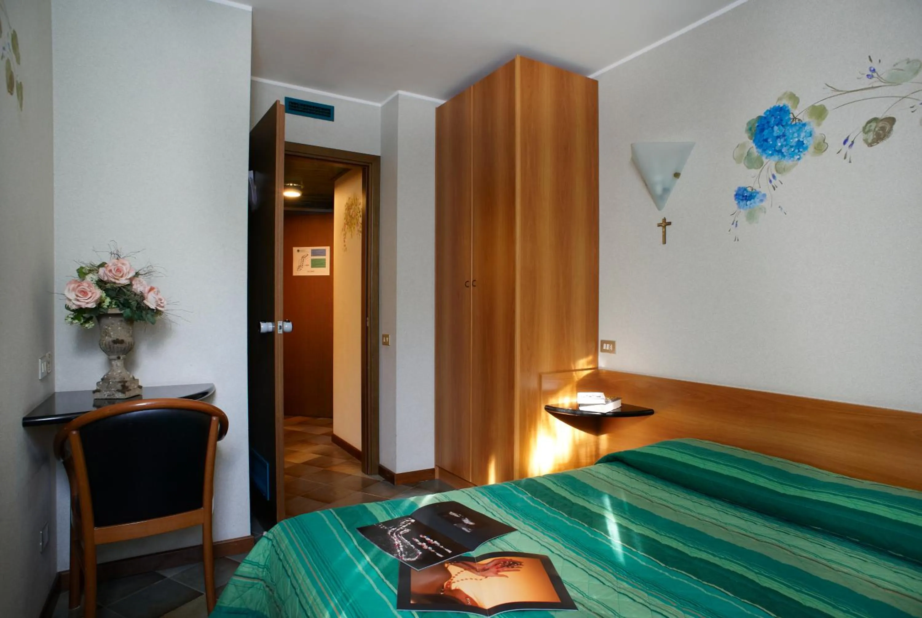 Bedroom in Residence Mirelladue