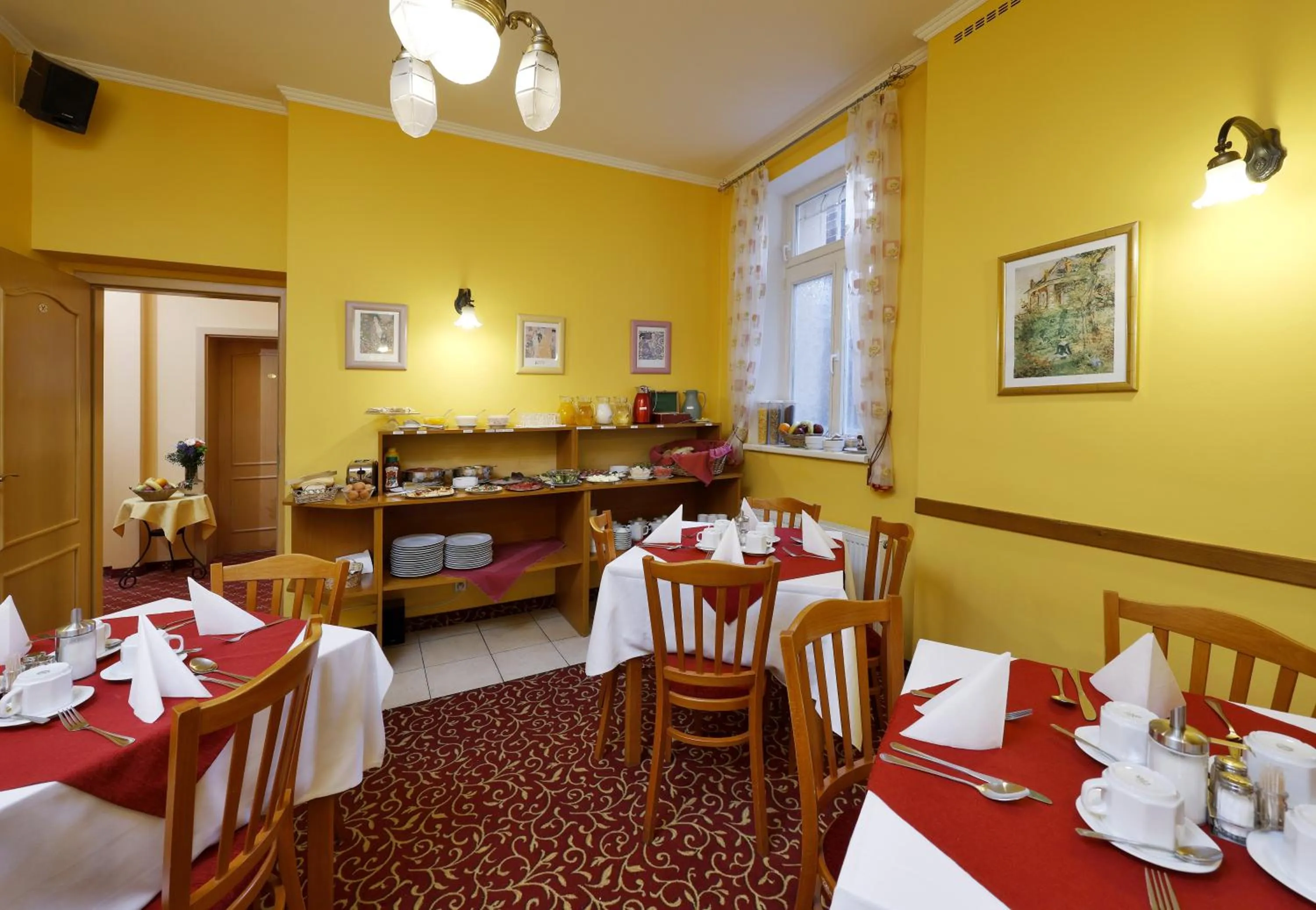 Breakfast in Hotel Boston