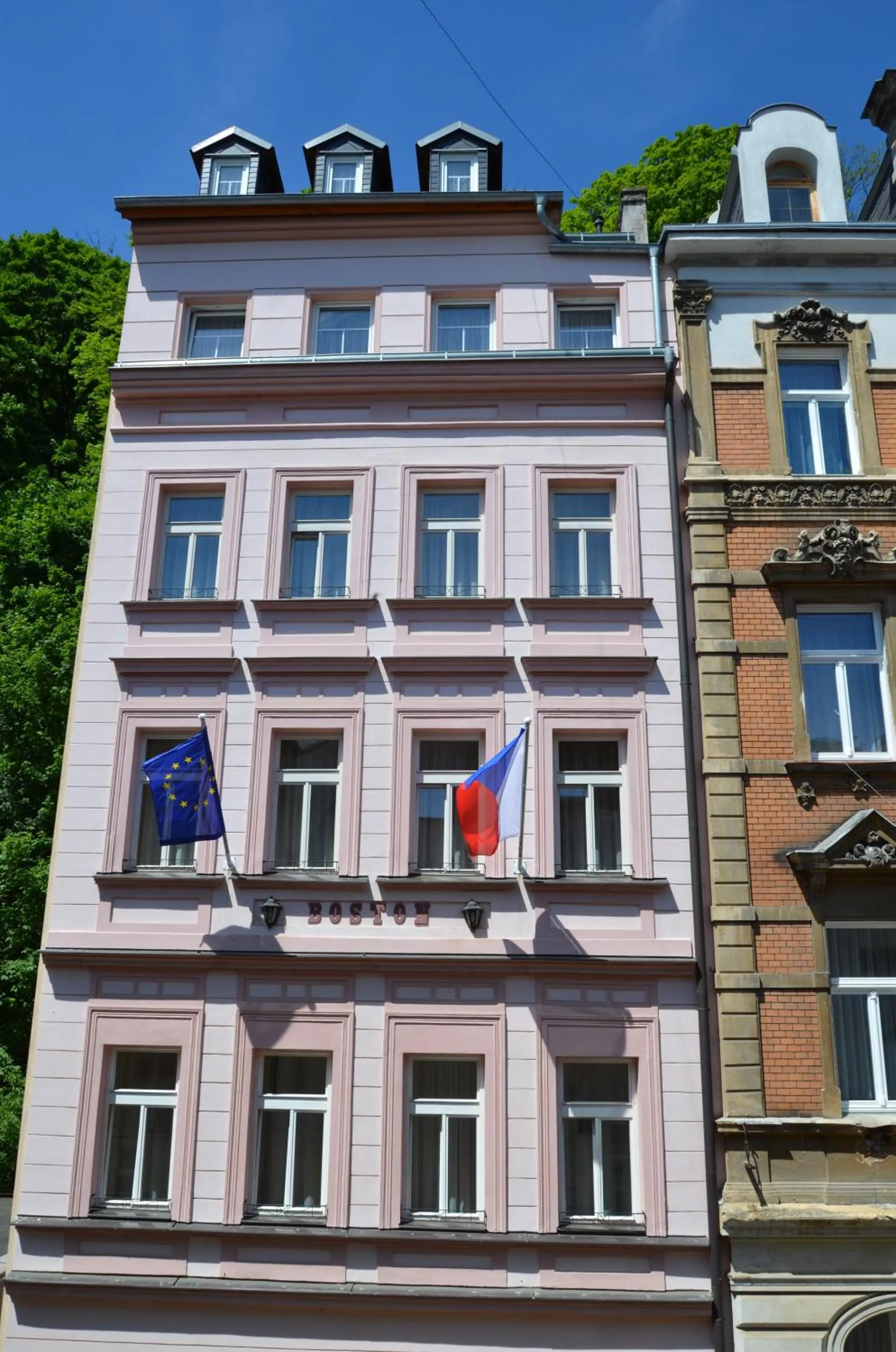 Facade/entrance in Hotel Boston