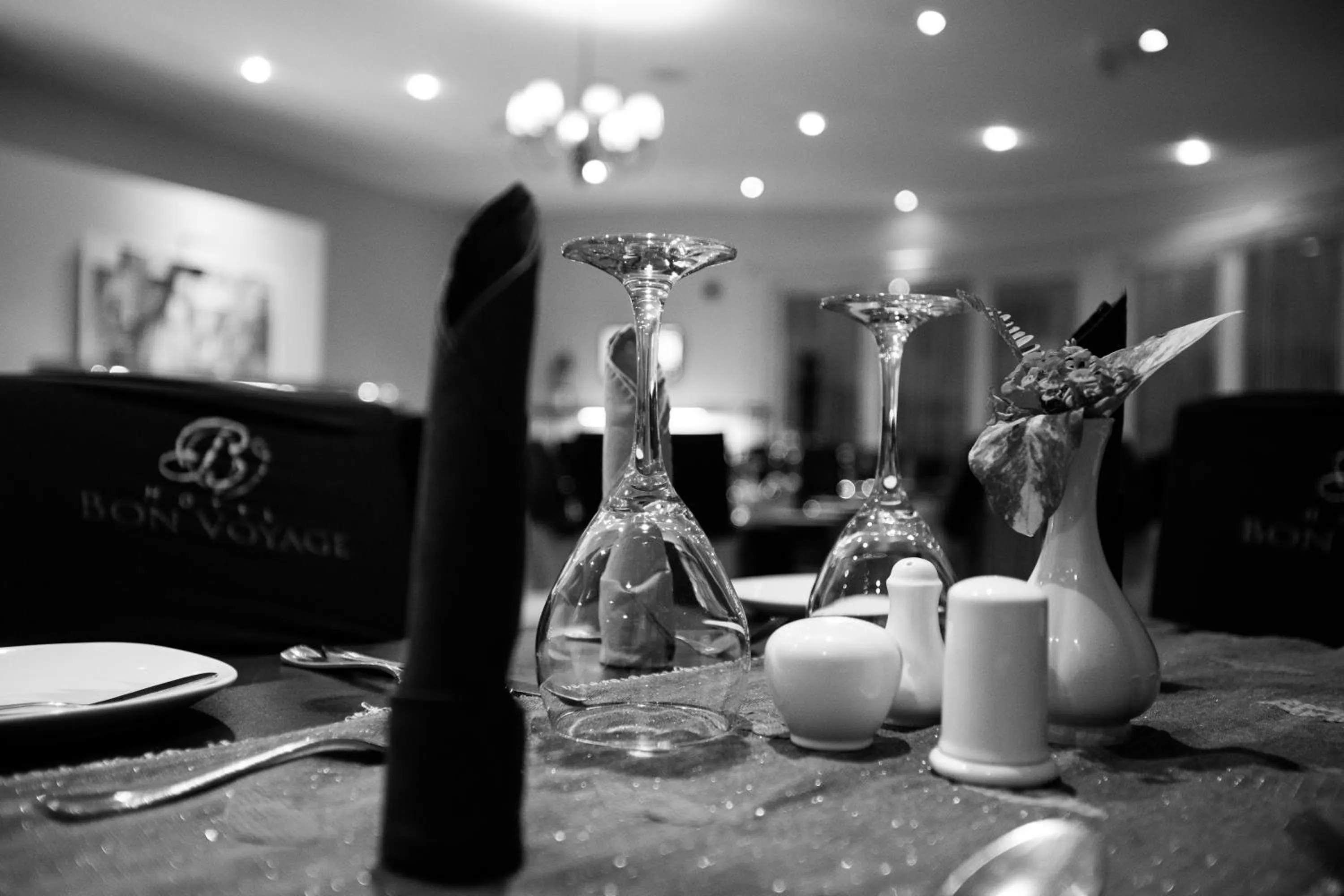 Restaurant/places to eat in Hotel Bon Voyage