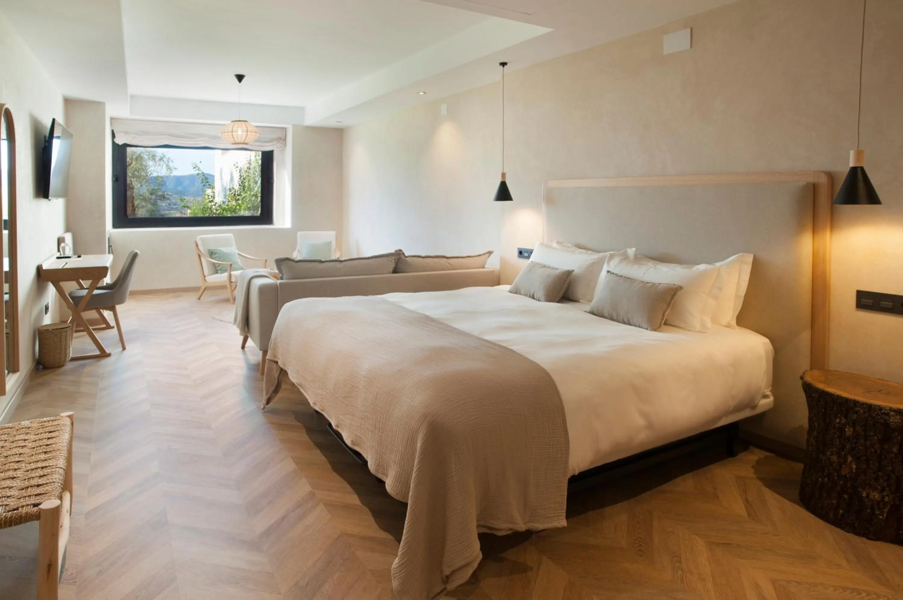 Photo of the whole room, Bed in Hábitat Cigüeña Negra