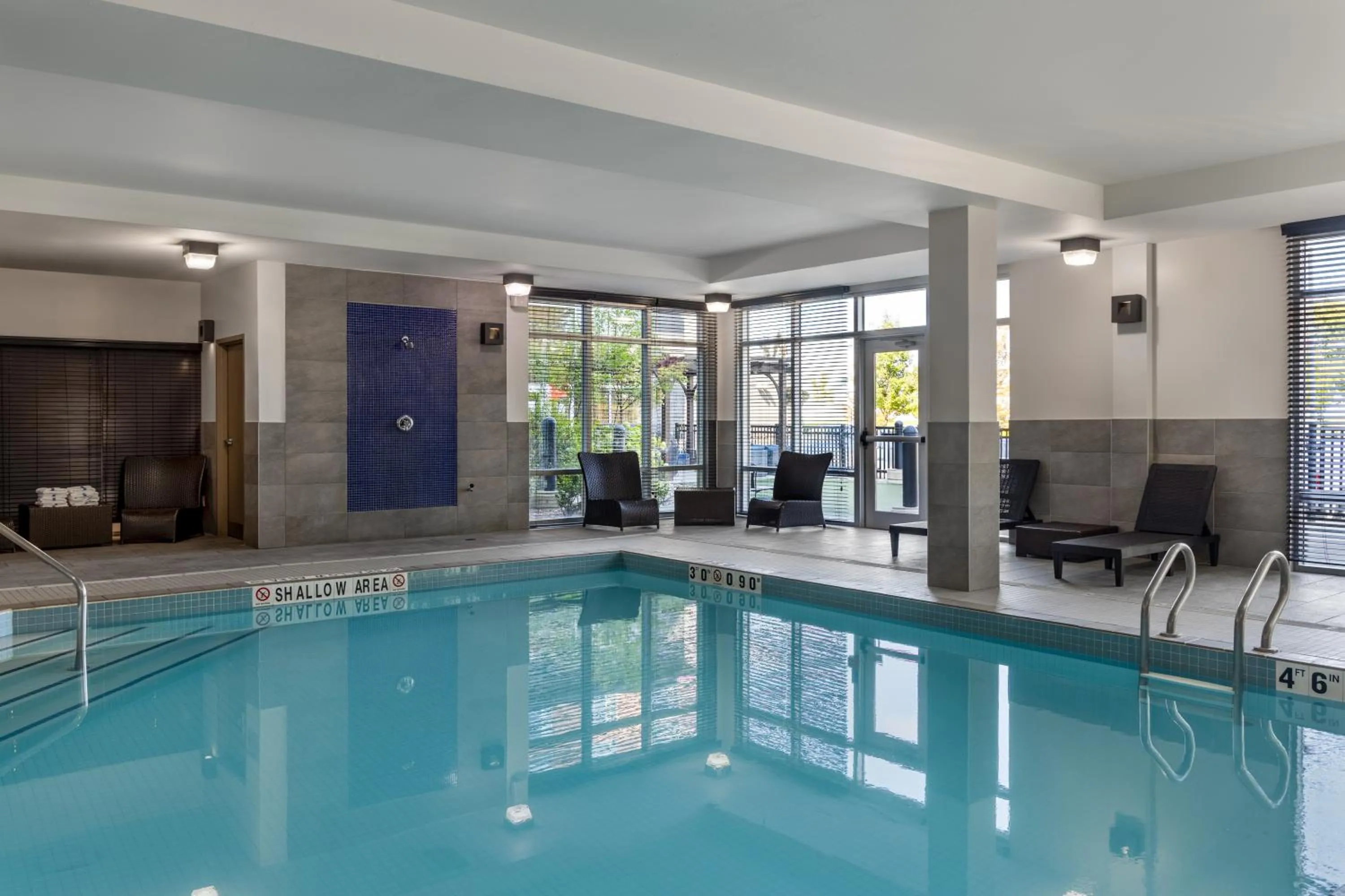 Swimming pool in Homewood Suites by Hilton Toronto-Ajax