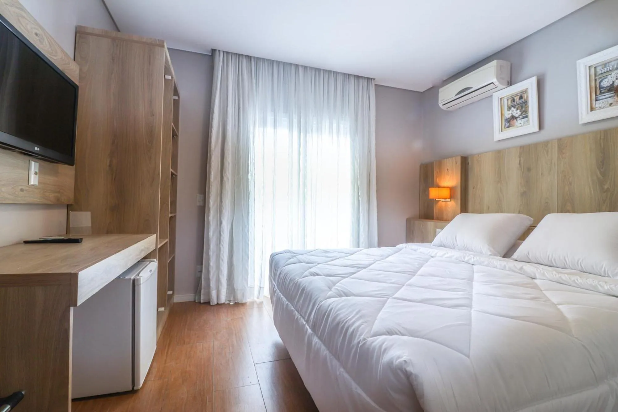 Photo of the whole room, Bed in Pousada Bella Viena